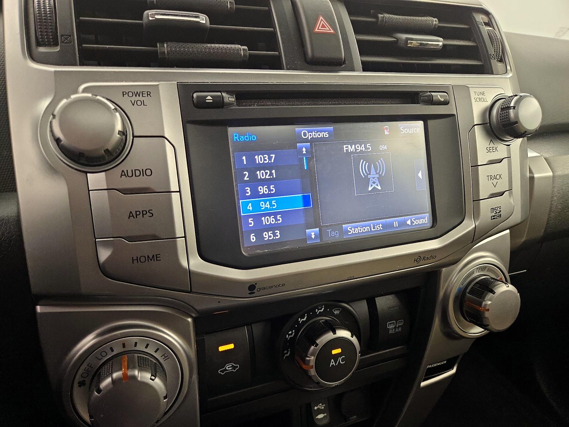 Thumbnail: 2015 Toyota 4Runner - 16