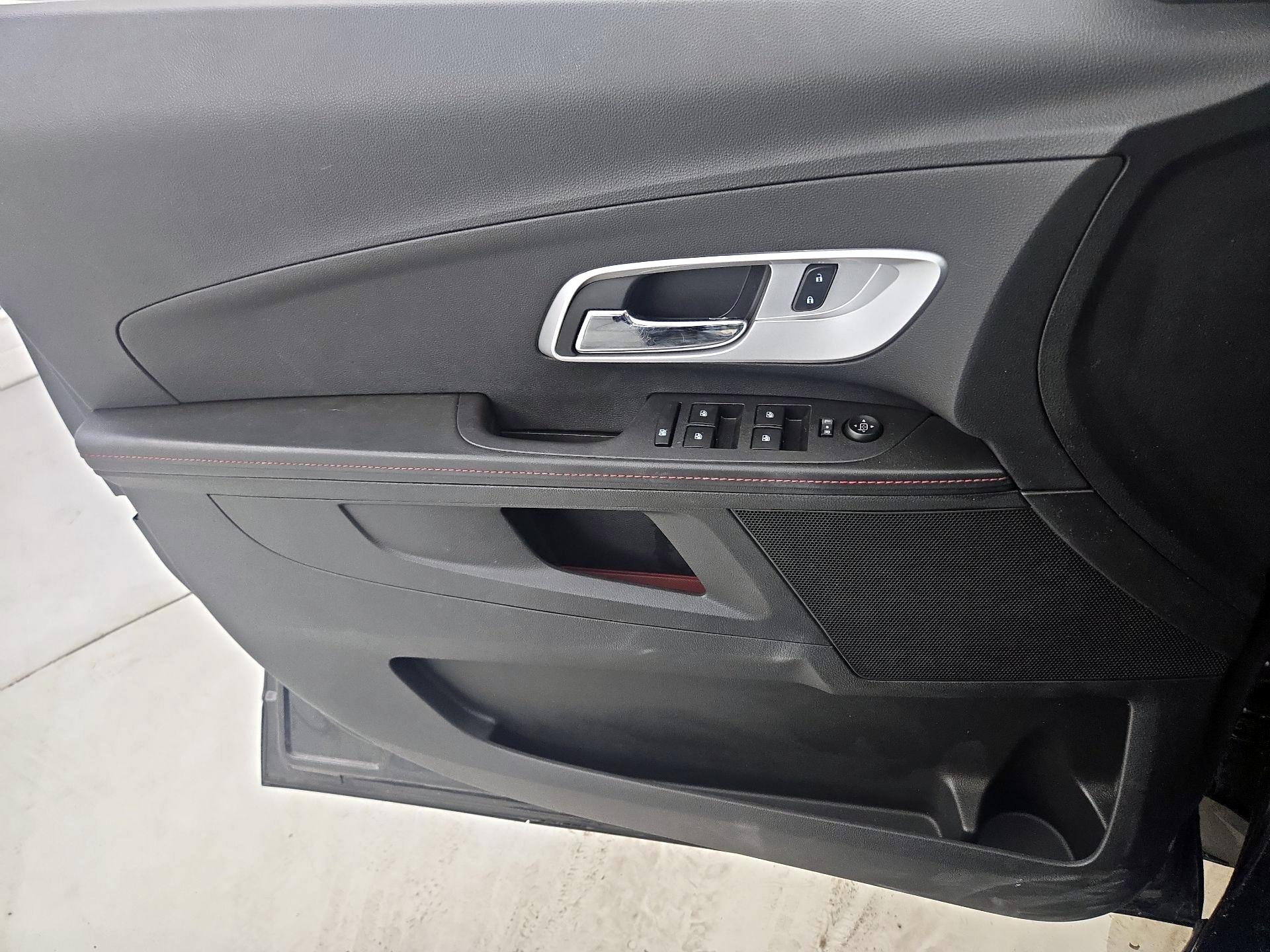 Thumbnail: 2015 Chevrolet Equinox - 12