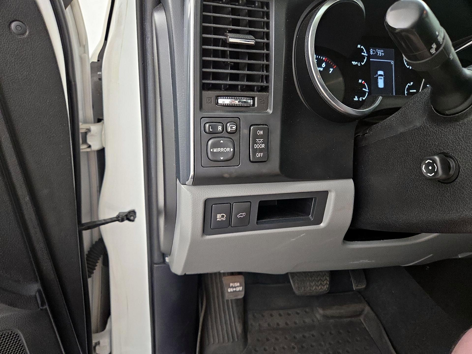 Thumbnail: 2021 Toyota Sequoia - 13