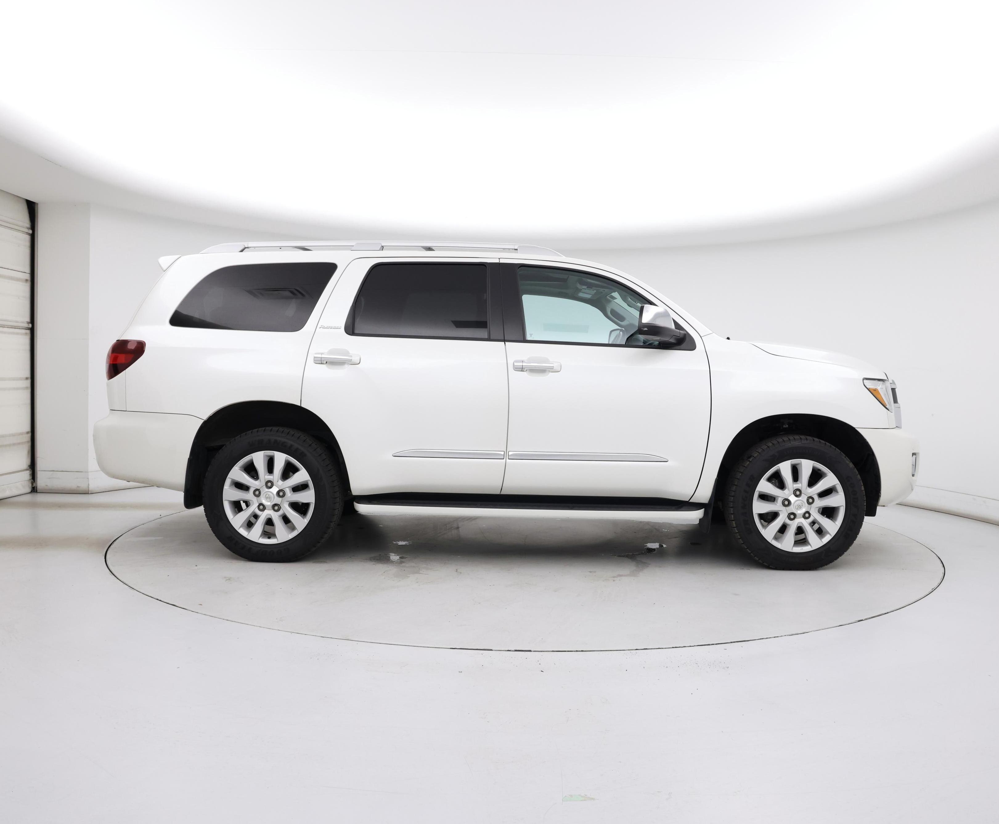 Thumbnail: 2021 Toyota Sequoia - 7