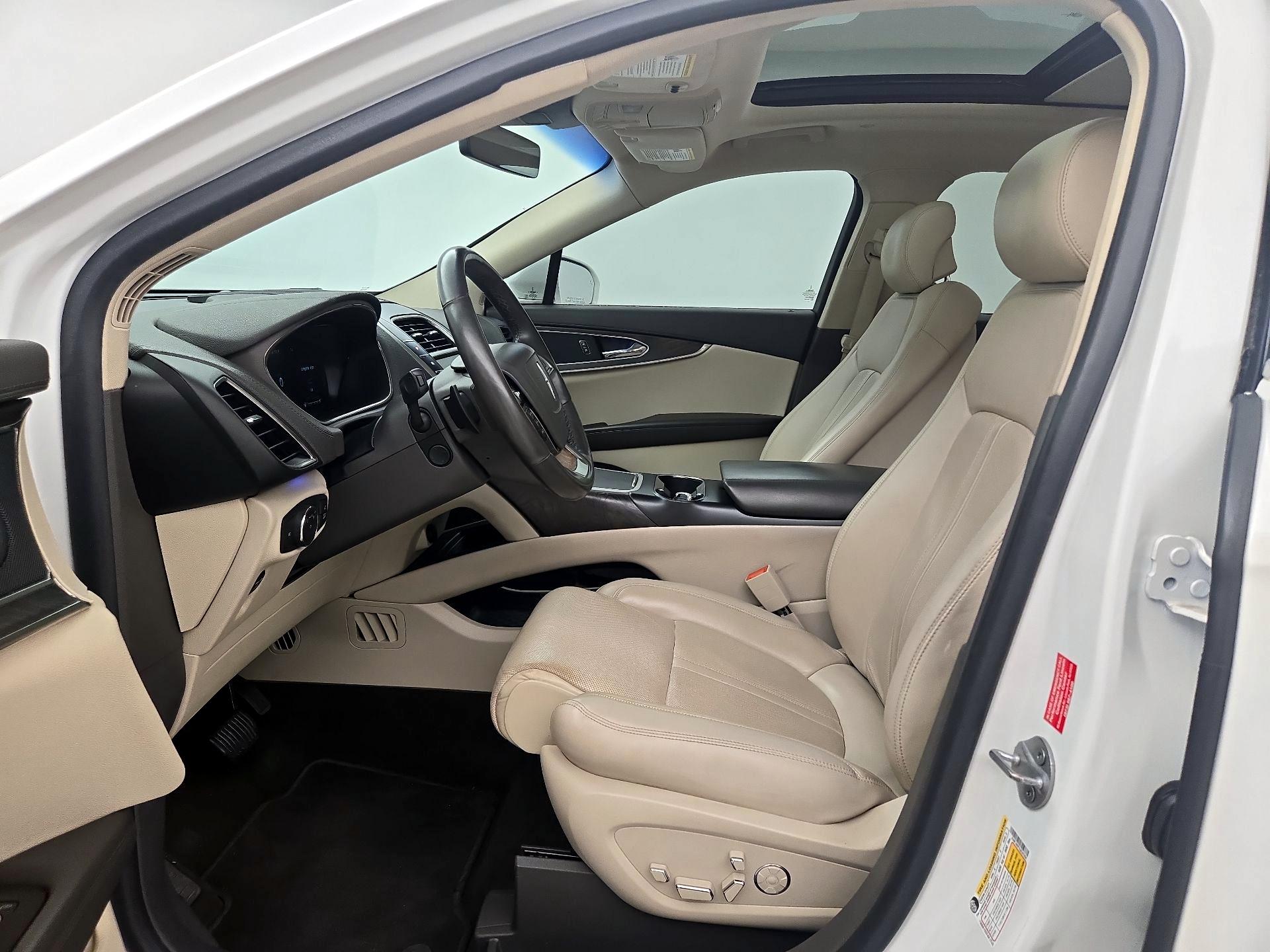 Thumbnail: 2020 Lincoln Nautilus - 11