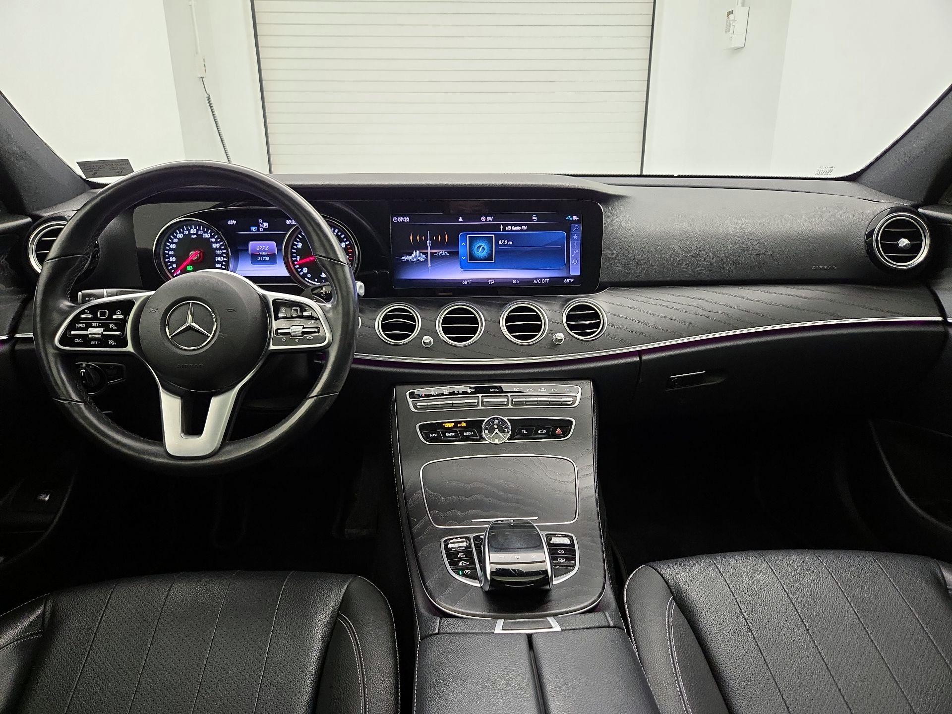 Thumbnail: 2019 Mercedes-Benz E-Class - 9