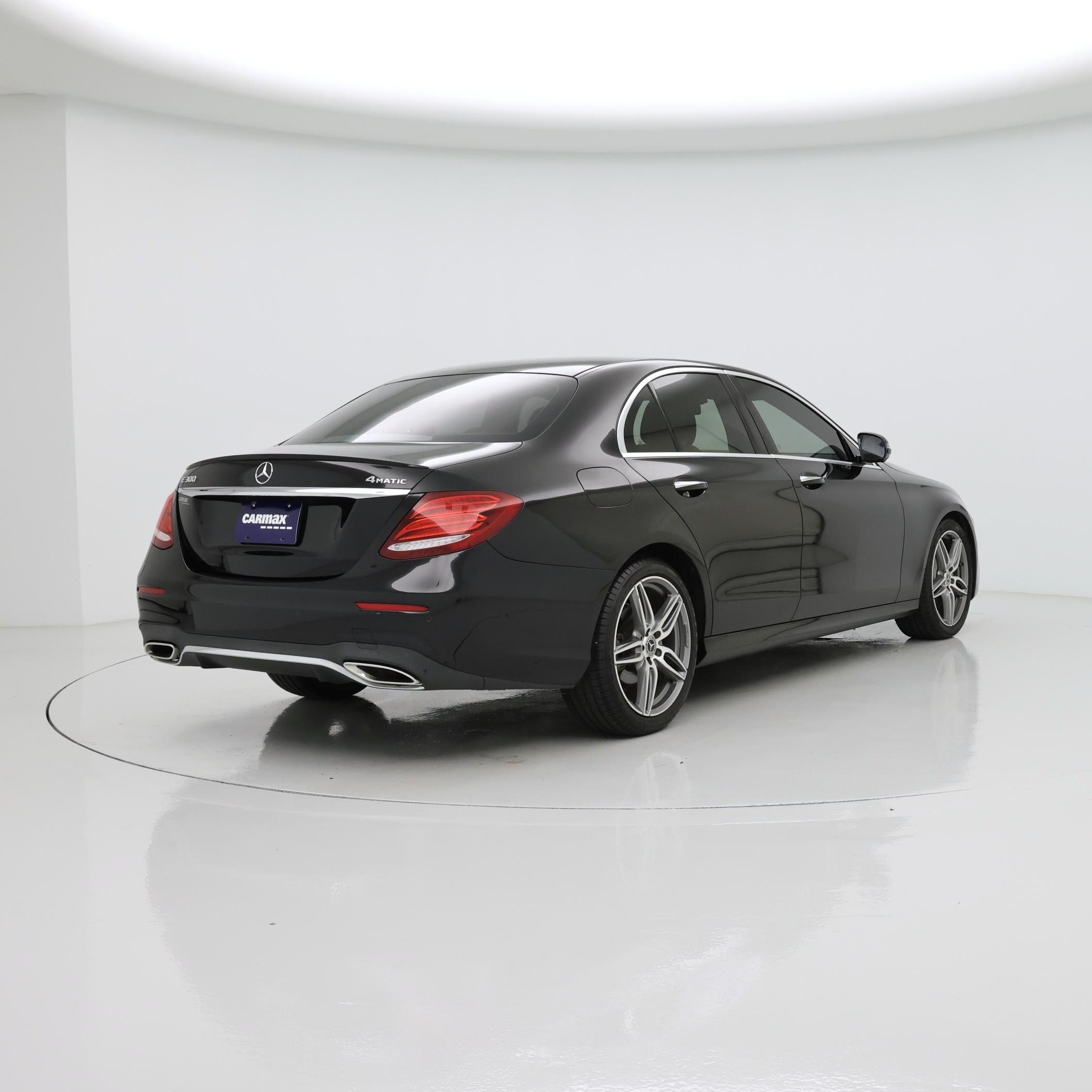 Thumbnail: 2019 Mercedes-Benz E-Class - 8