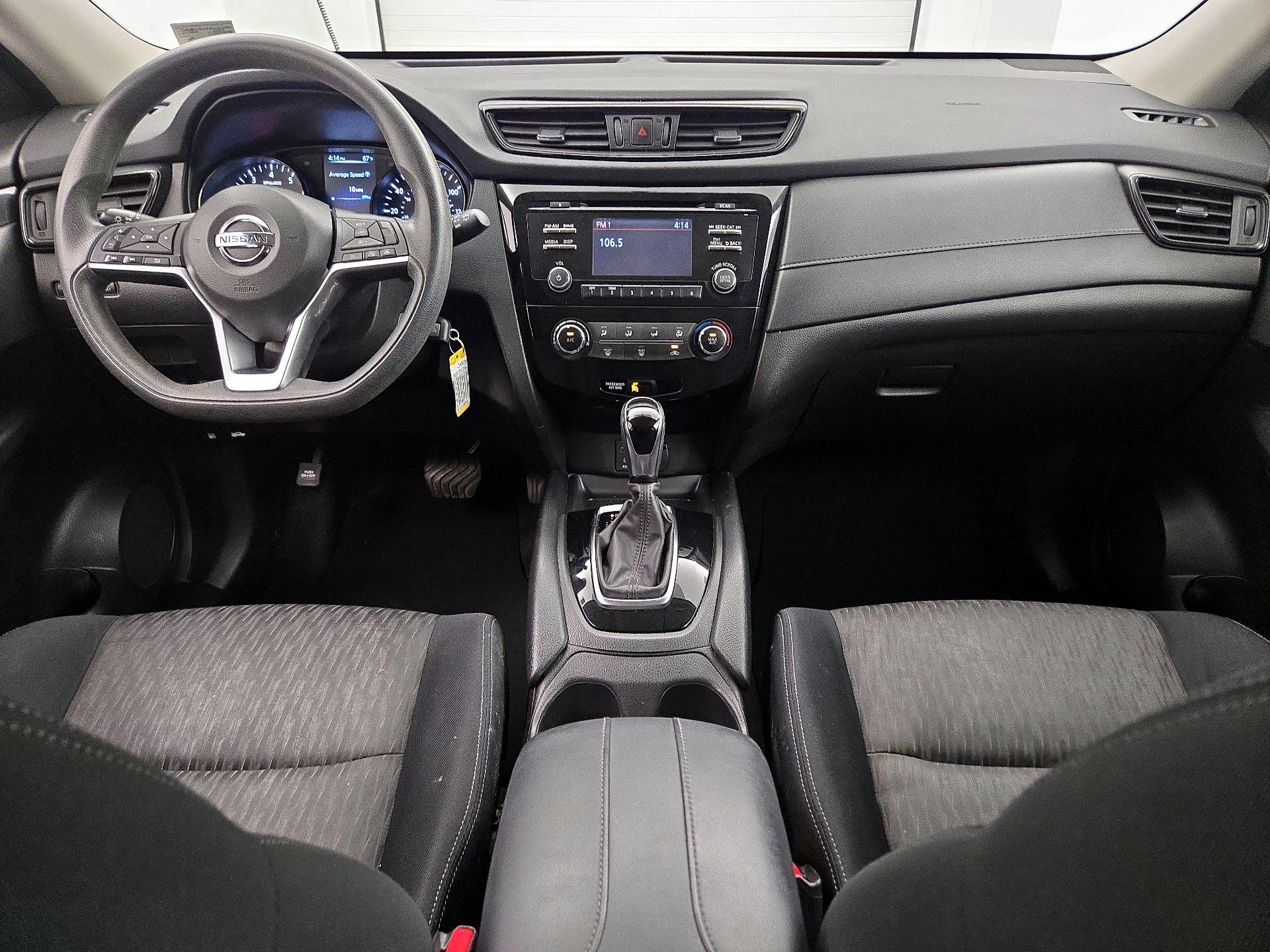 Thumbnail: 2017 Nissan Rogue - 9