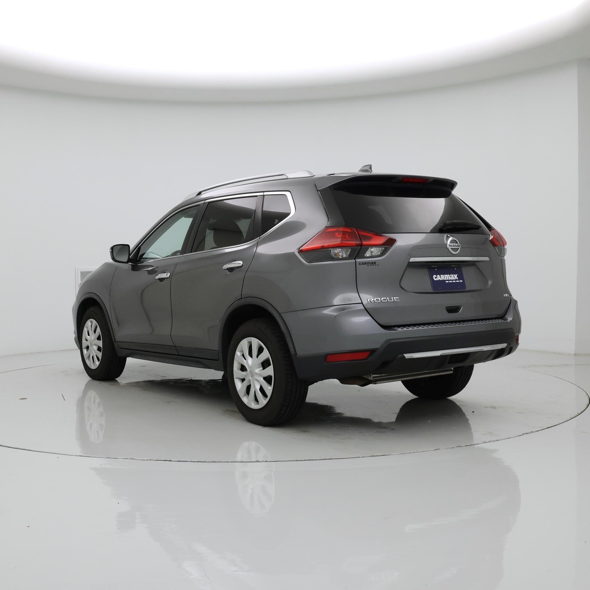Thumbnail: 2017 Nissan Rogue - 2