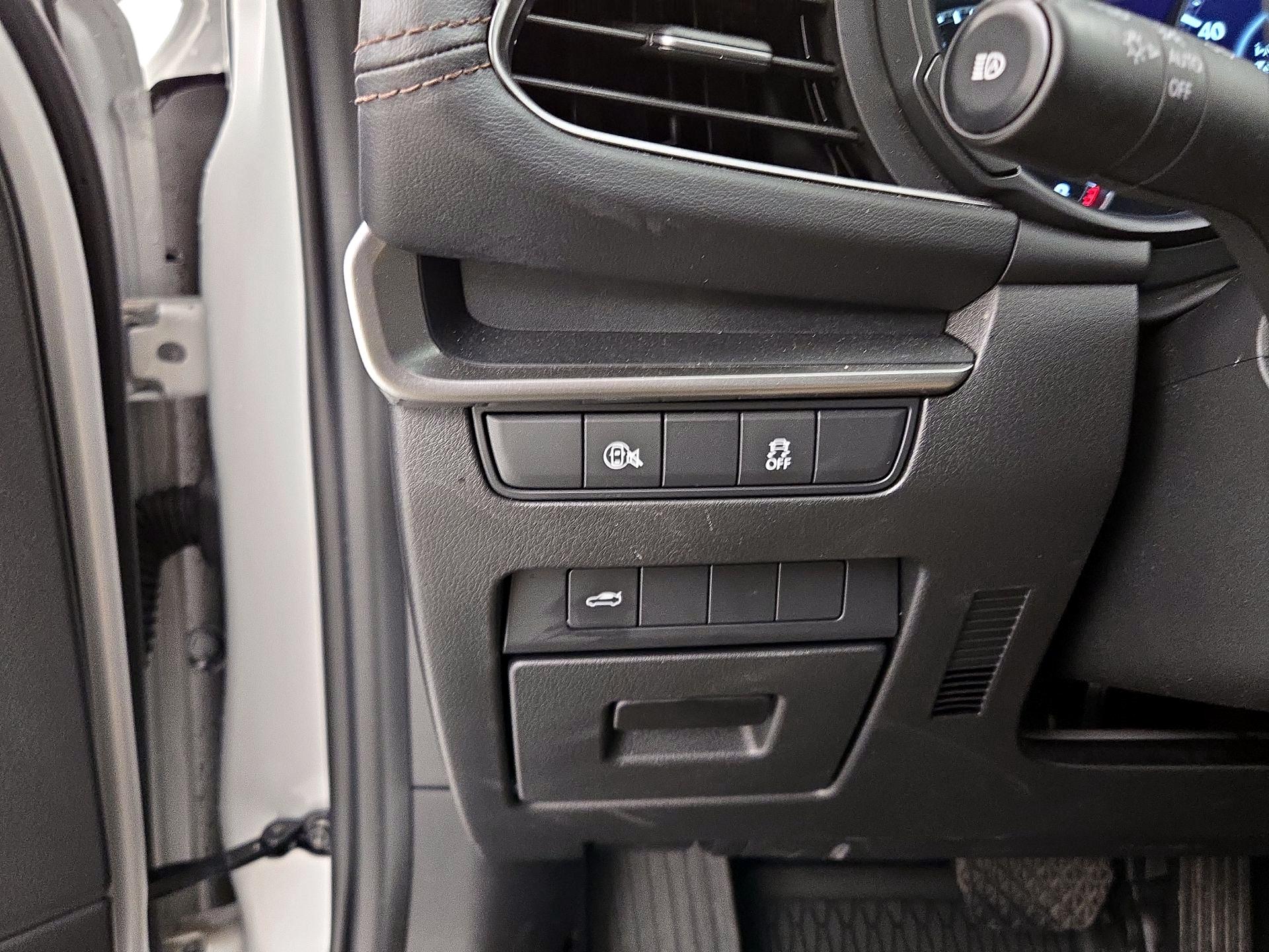 Thumbnail: 2025 Mazda Mazda3 - 13