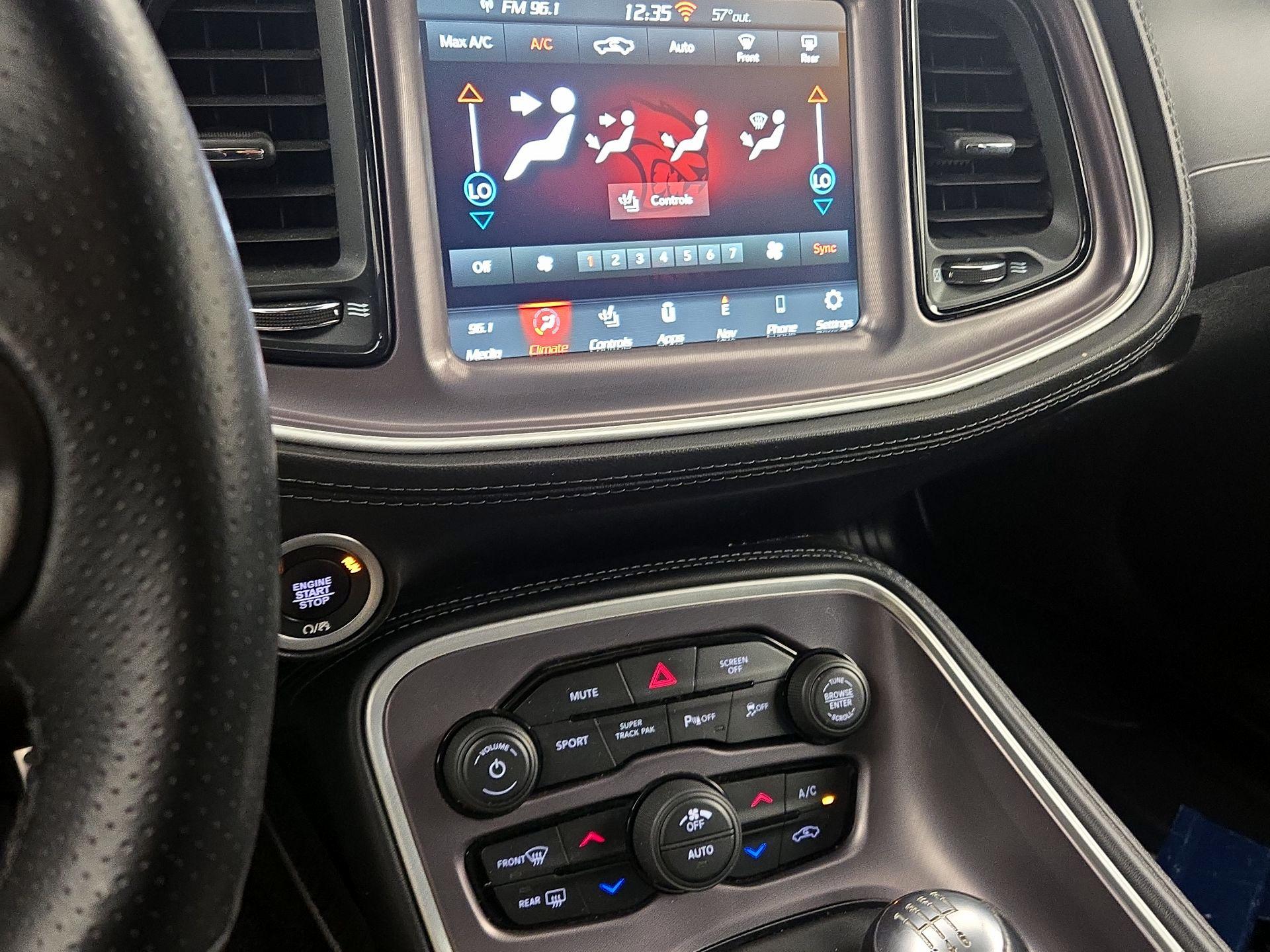 Thumbnail: 2021 Dodge Challenger - 16