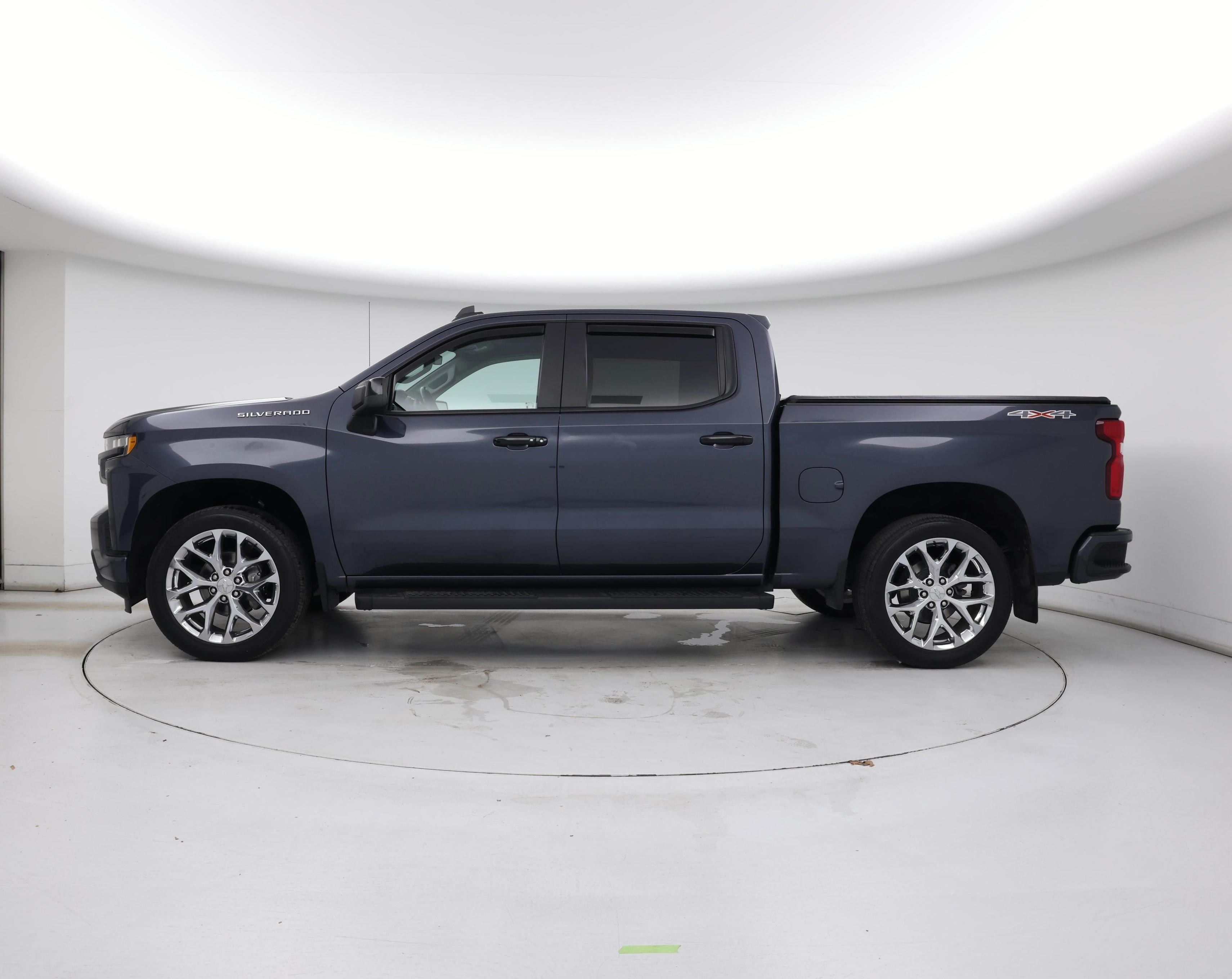 Thumbnail: 2020 Chevrolet Silverado 1500 - 3