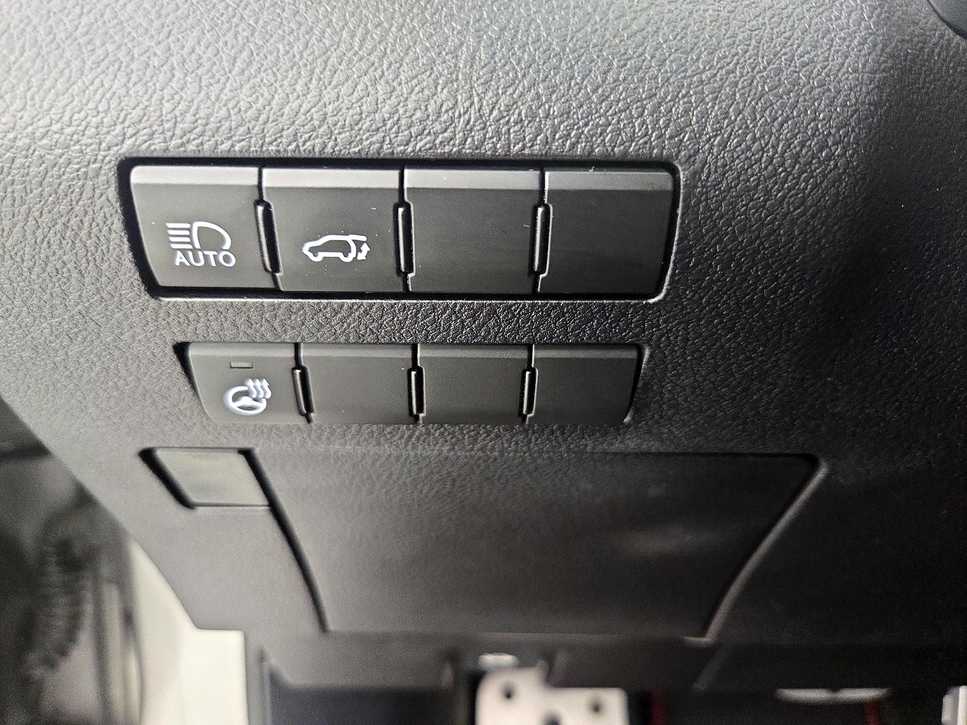 Thumbnail: 2017 Lexus RX - 13