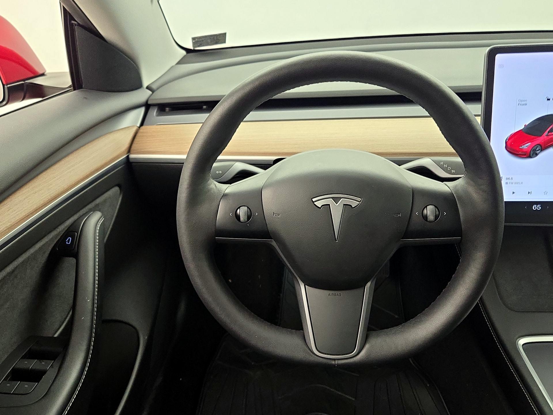 Thumbnail: 2021 Tesla Model 3 - 10