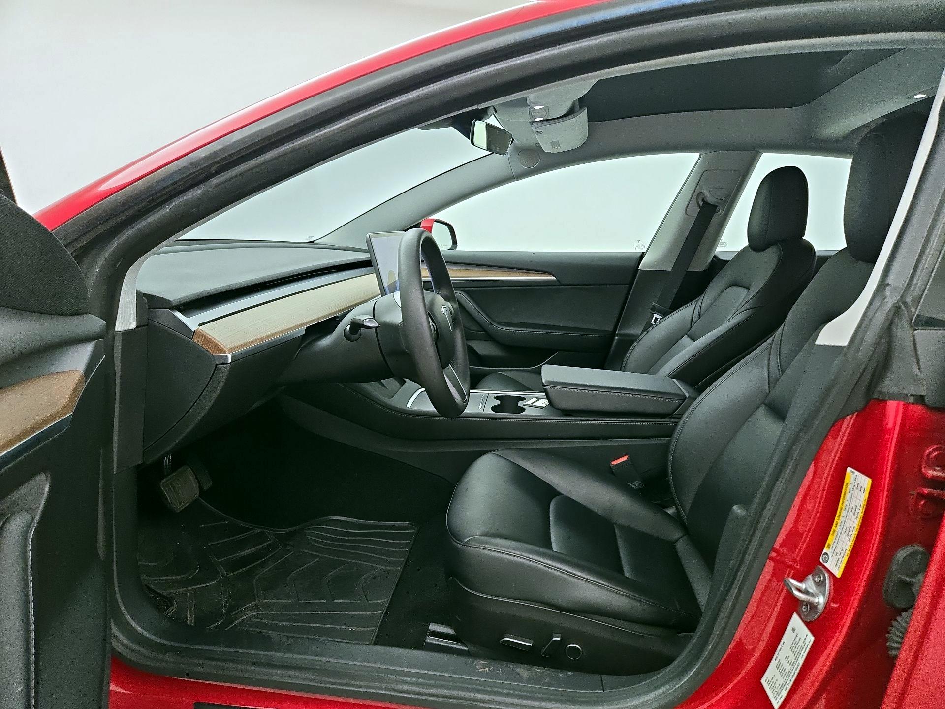 Thumbnail: 2021 Tesla Model 3 - 11