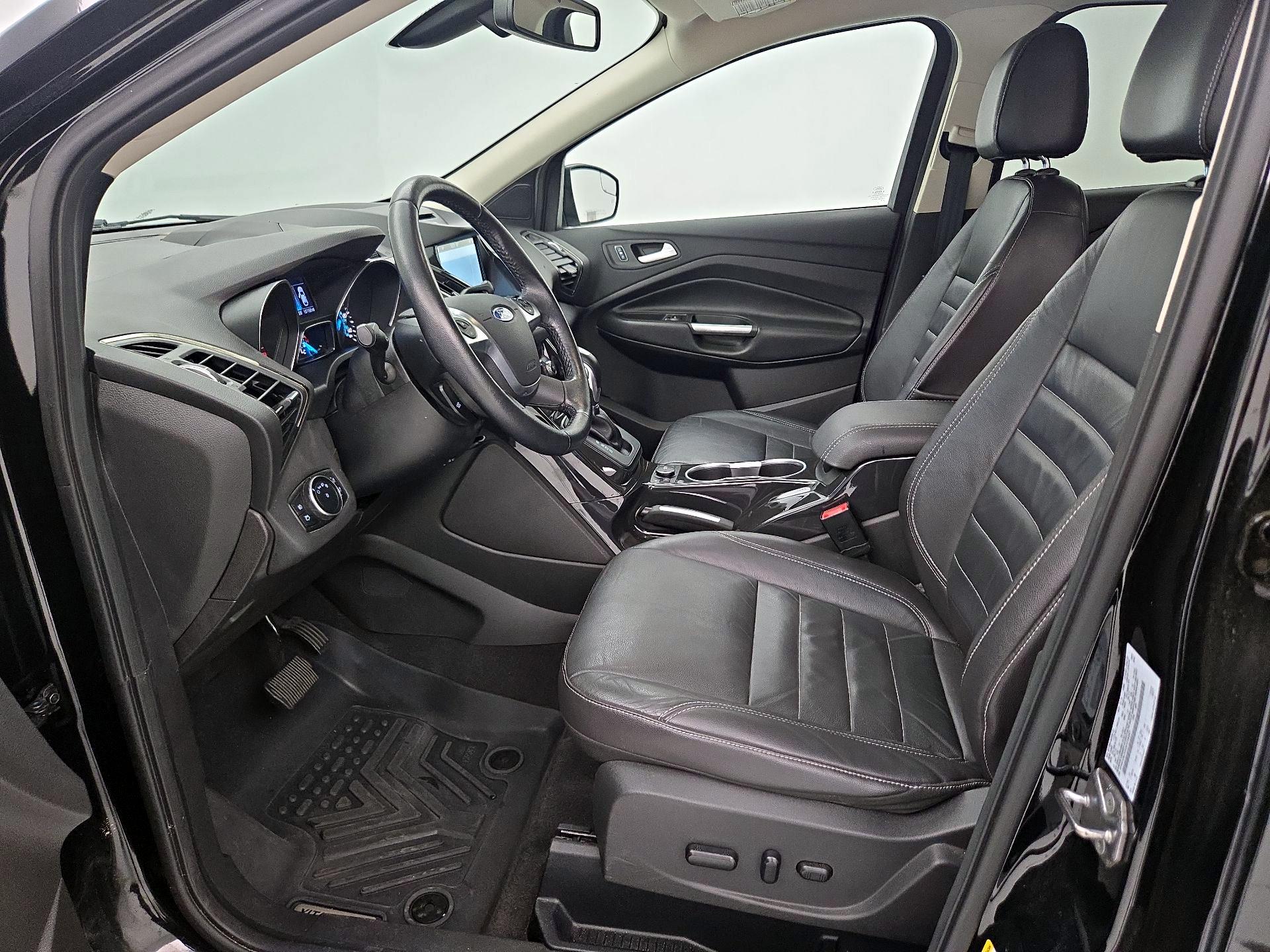 Thumbnail: 2016 Ford Escape - 11