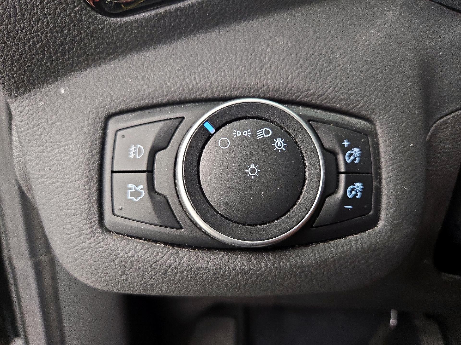 Thumbnail: 2016 Ford Escape - 13