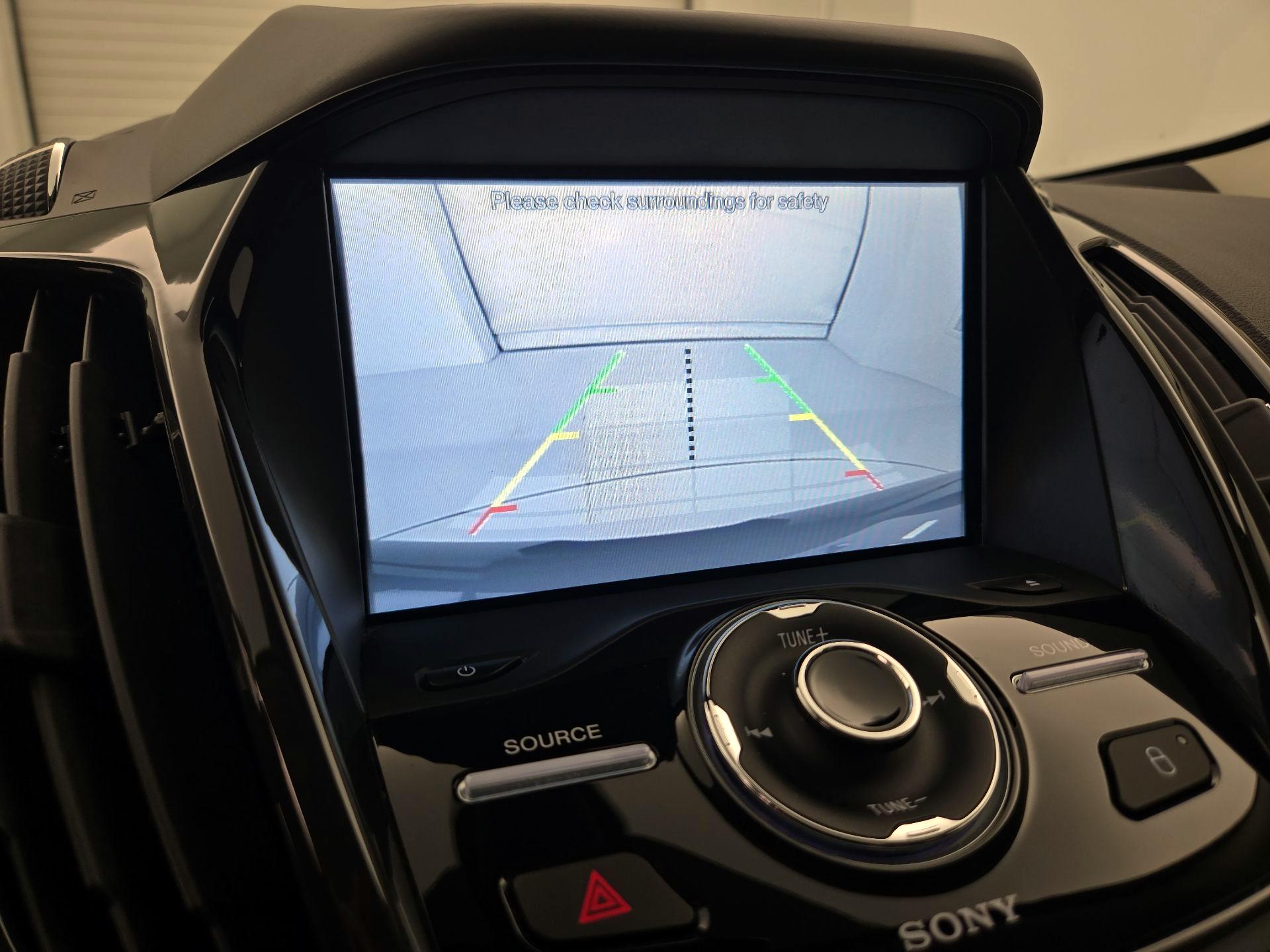 Thumbnail: 2016 Ford Escape - 15