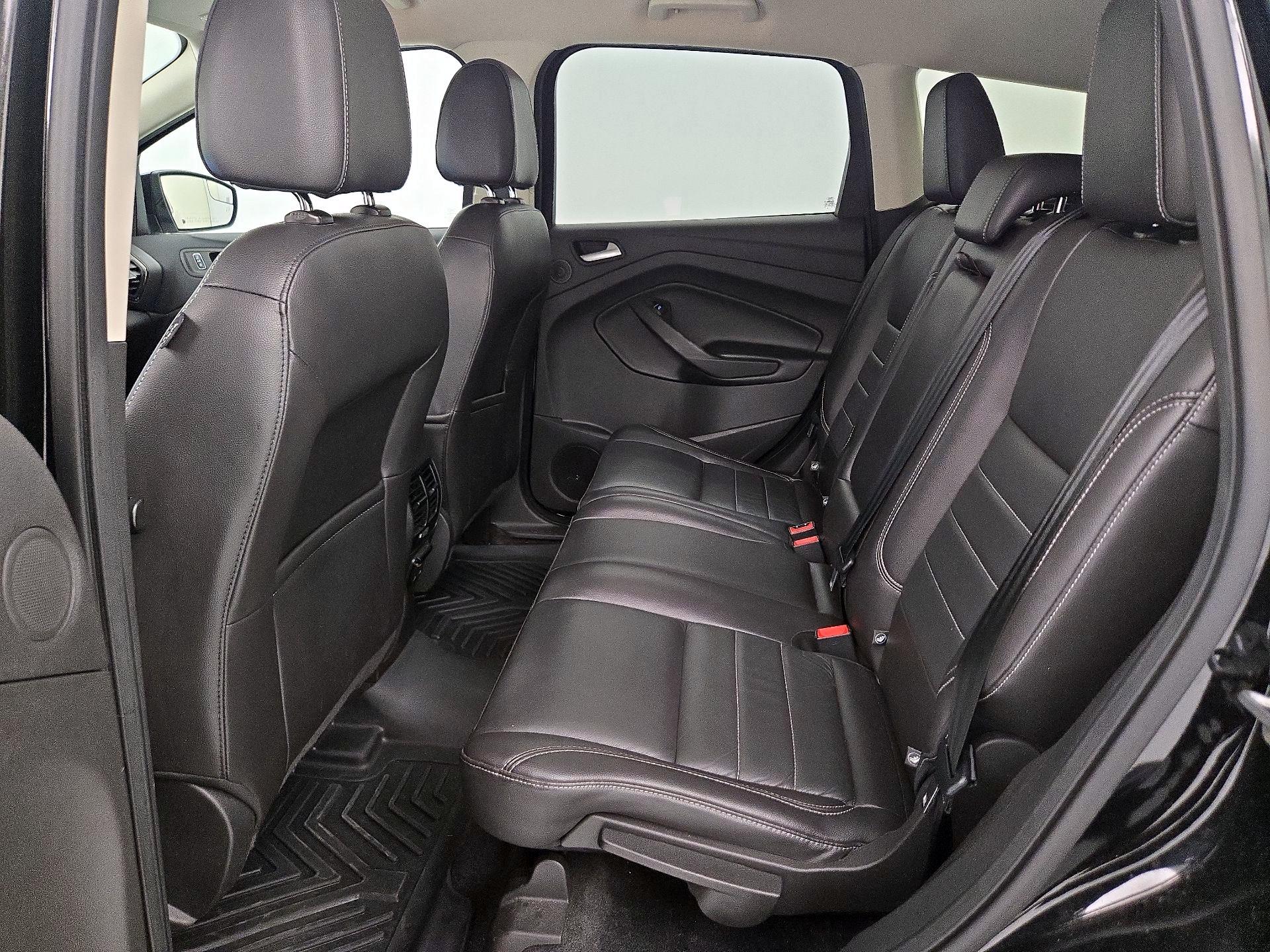 Thumbnail: 2016 Ford Escape - 20