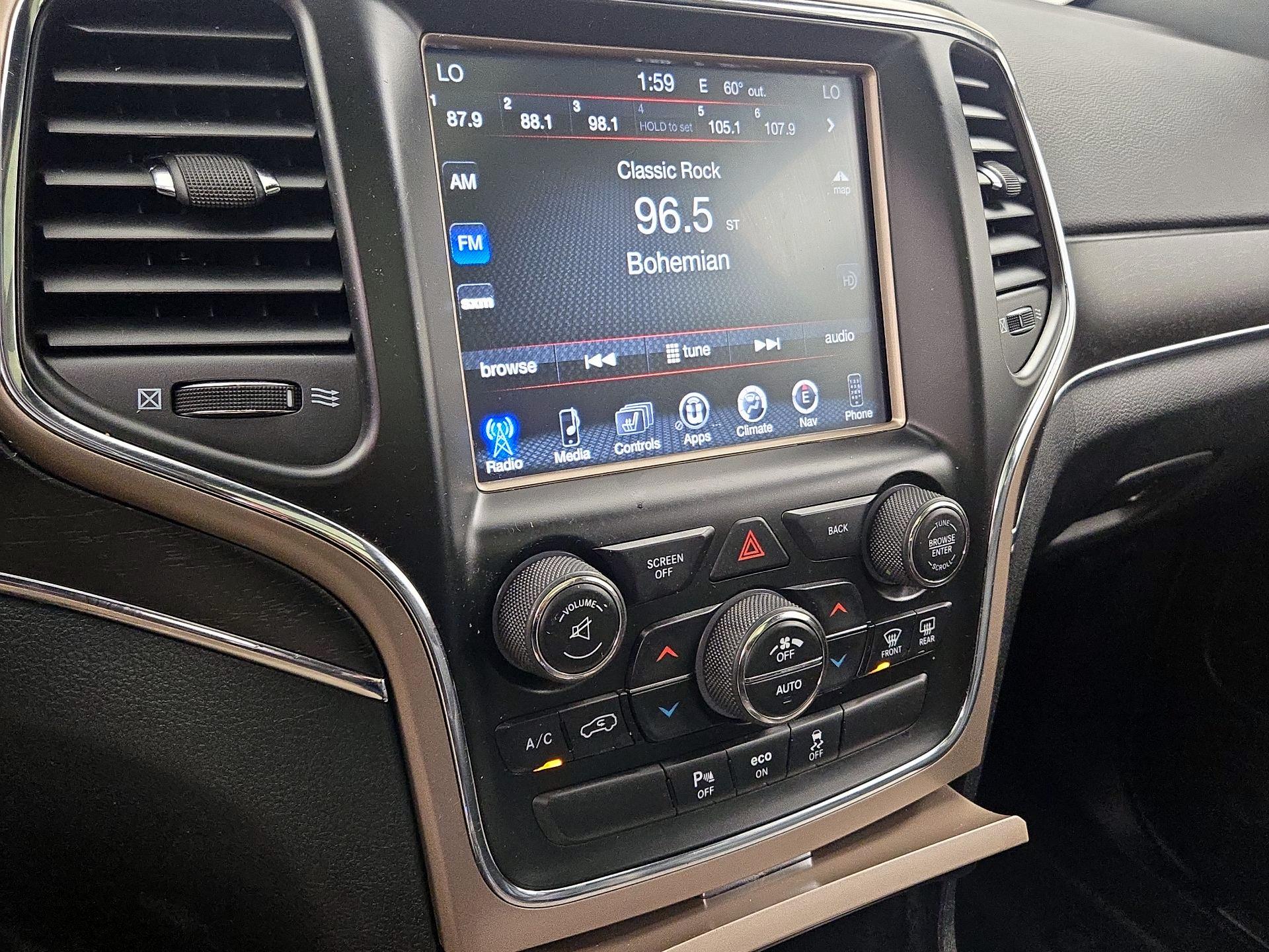 Thumbnail: 2015 Jeep Grand Cherokee - 16