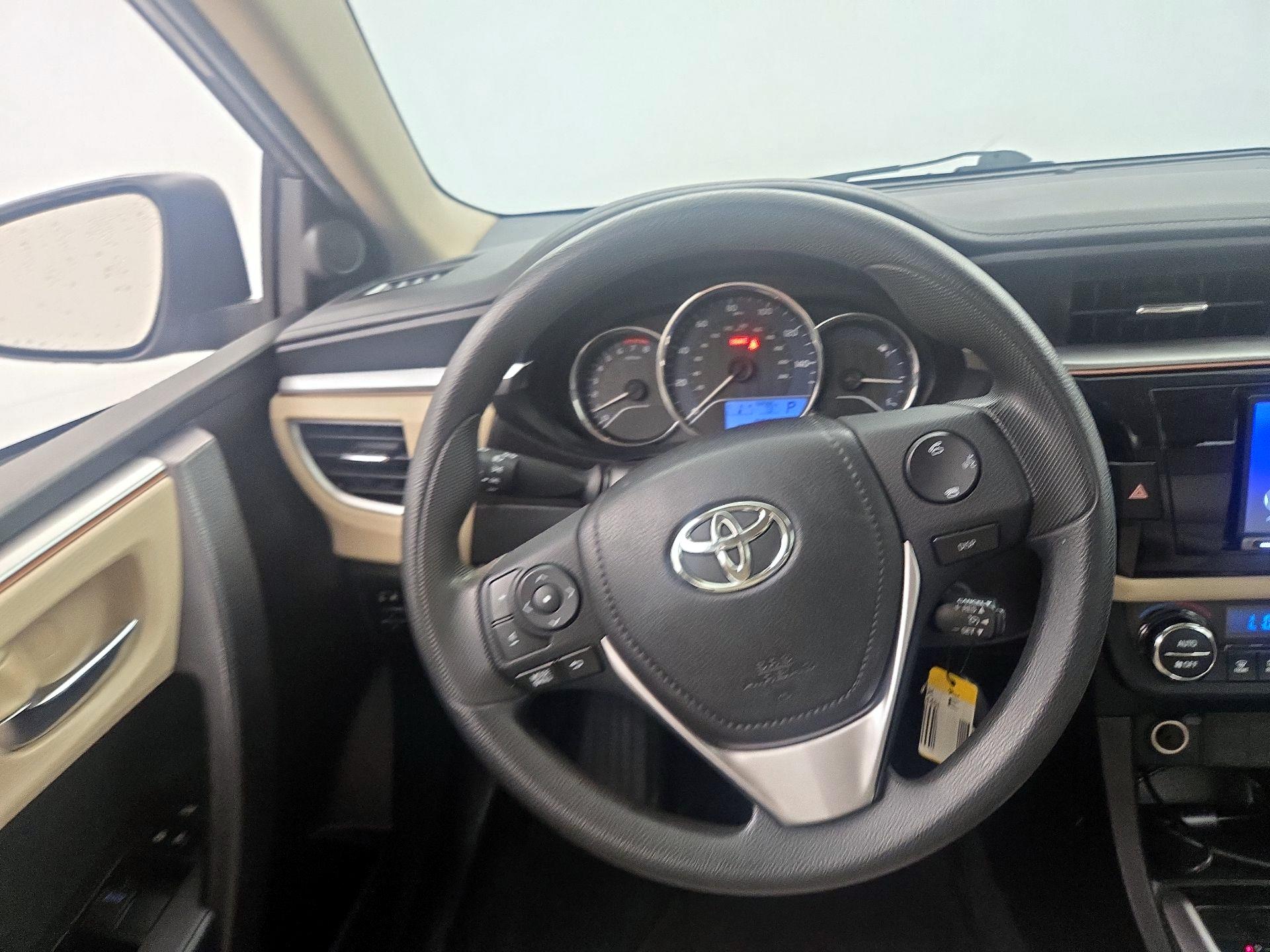 Thumbnail: 2014 Toyota Corolla - 10