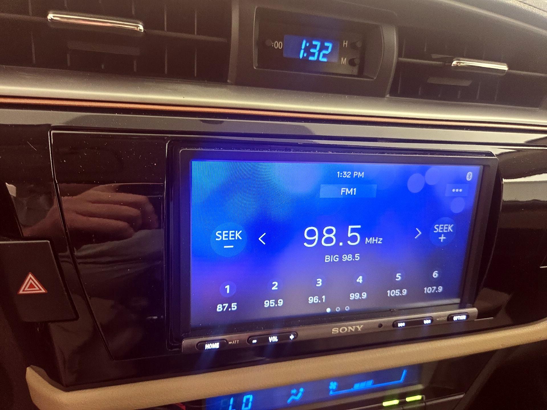 Thumbnail: 2014 Toyota Corolla - 15