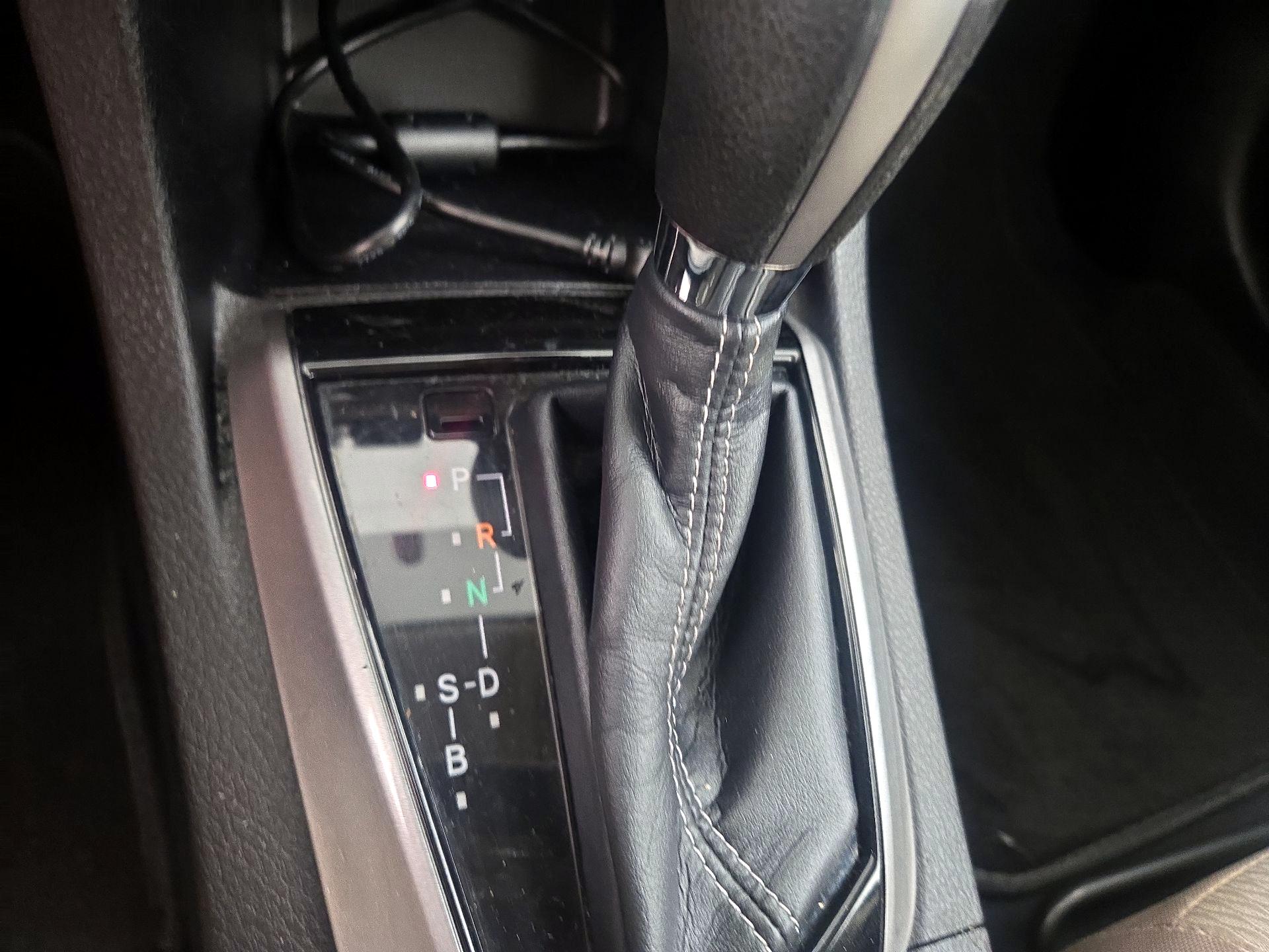 Thumbnail: 2014 Toyota Corolla - 17