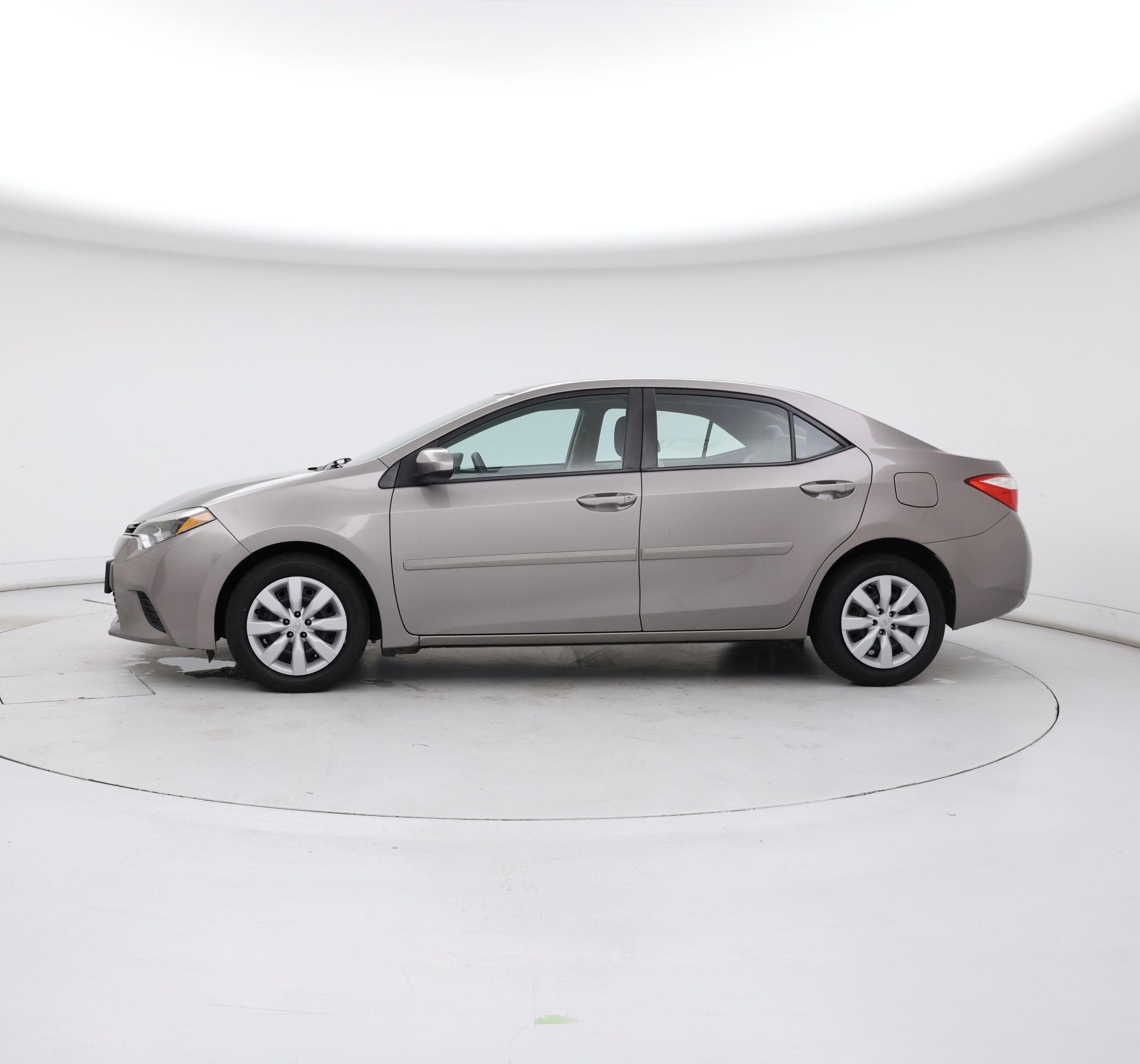 Thumbnail: 2014 Toyota Corolla - 3