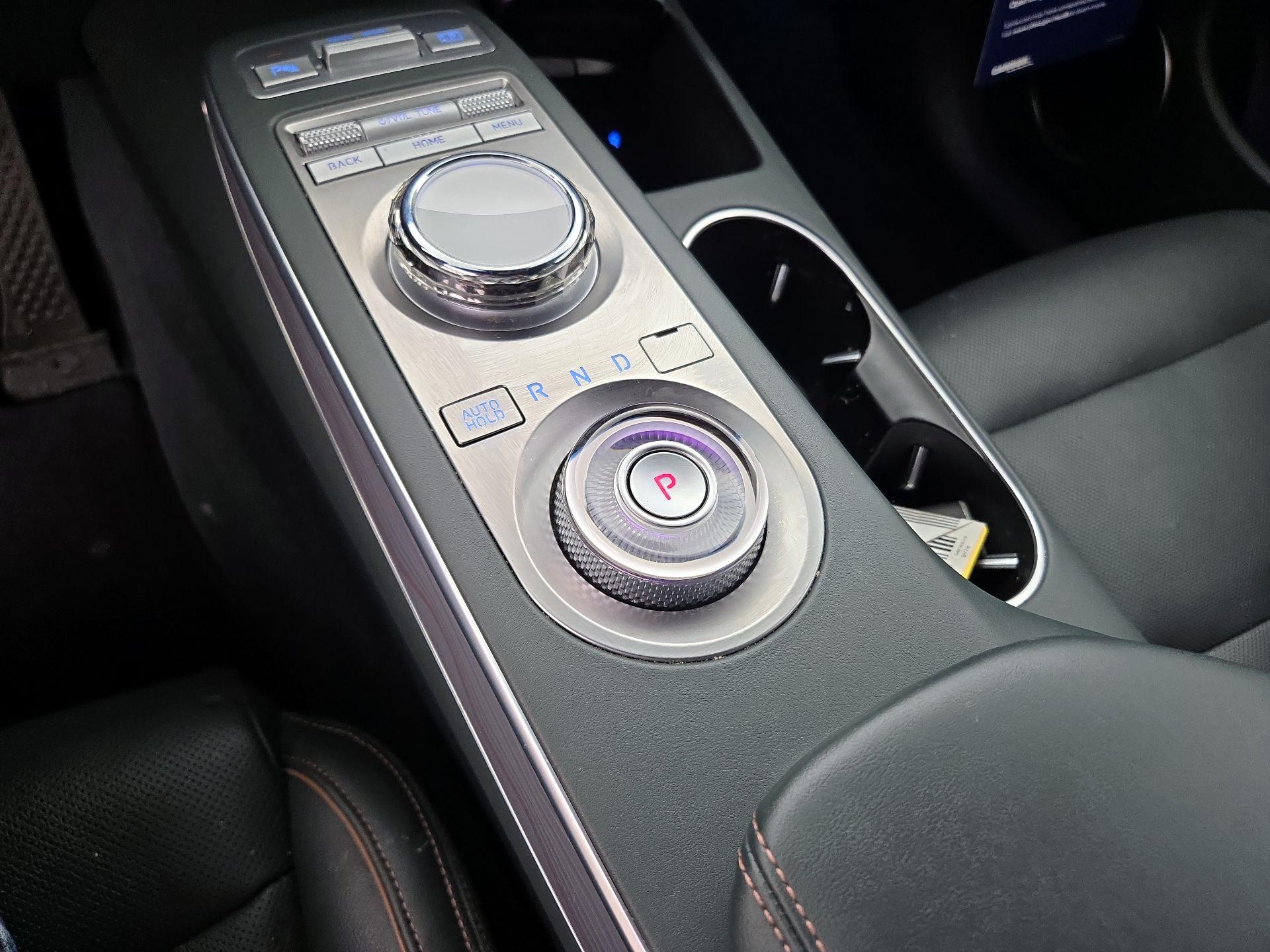 Thumbnail: 2023 Genesis GV70 - 18