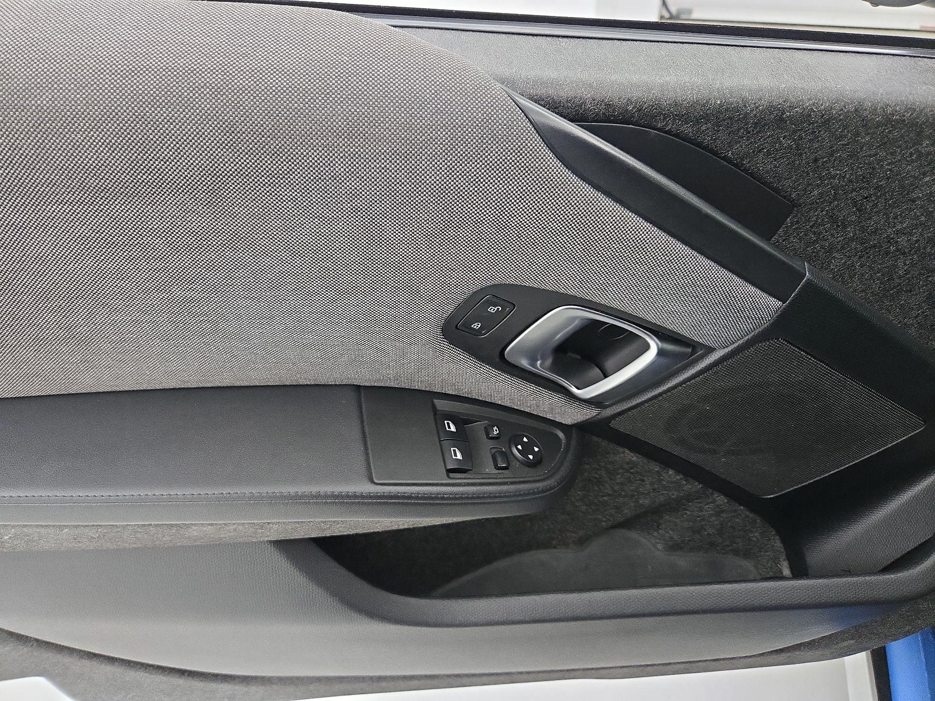 Thumbnail: 2016 BMW i3 - 12