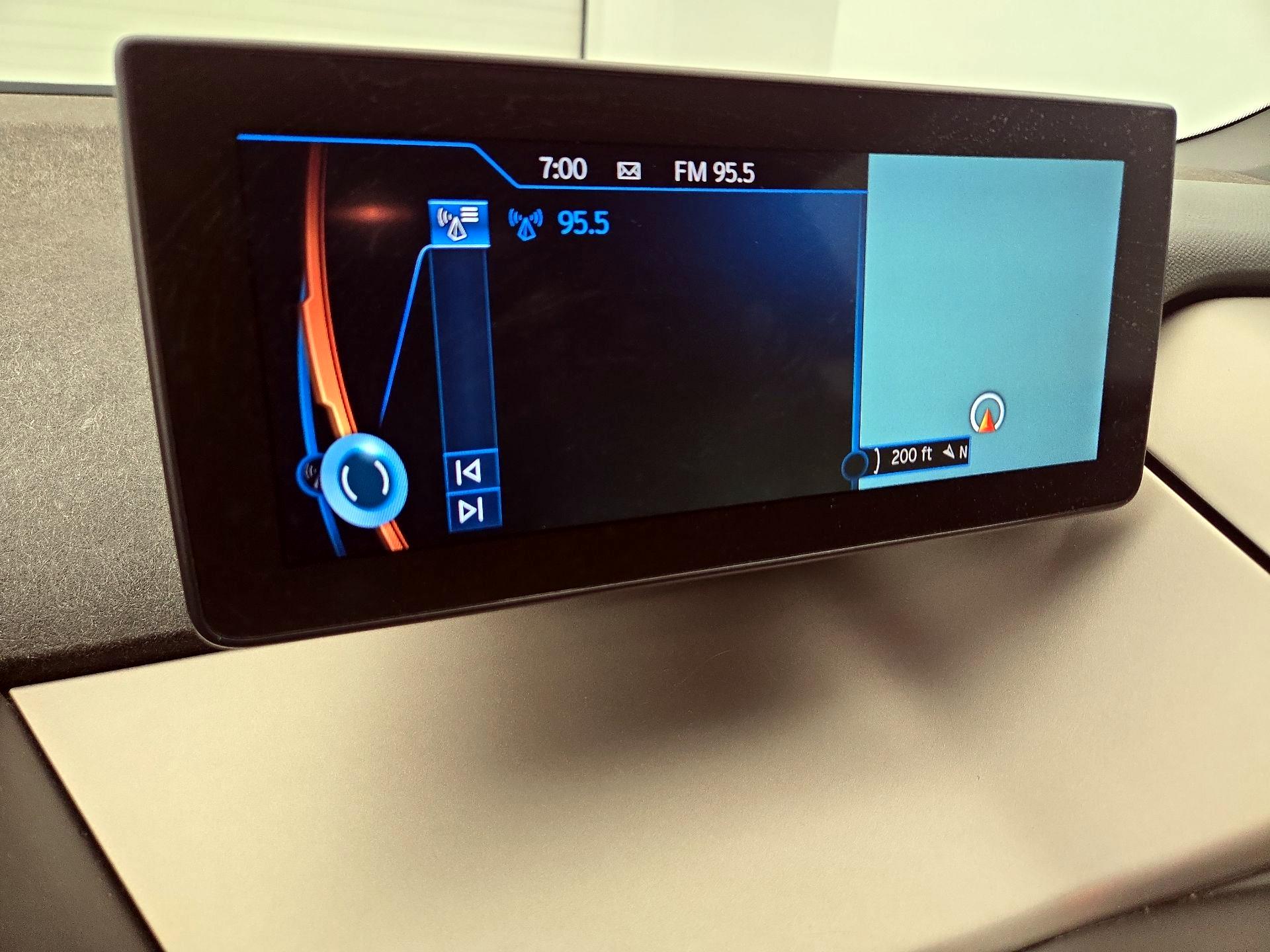 Thumbnail: 2016 BMW i3 - 16