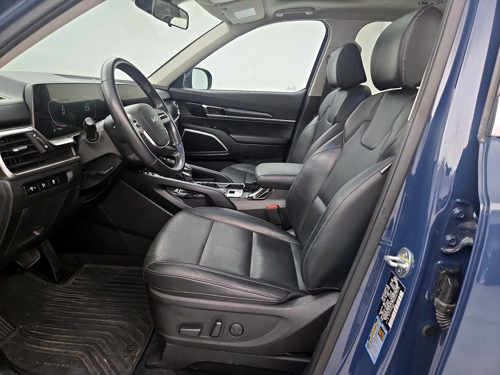 Thumbnail: 2023 Kia Telluride - 11