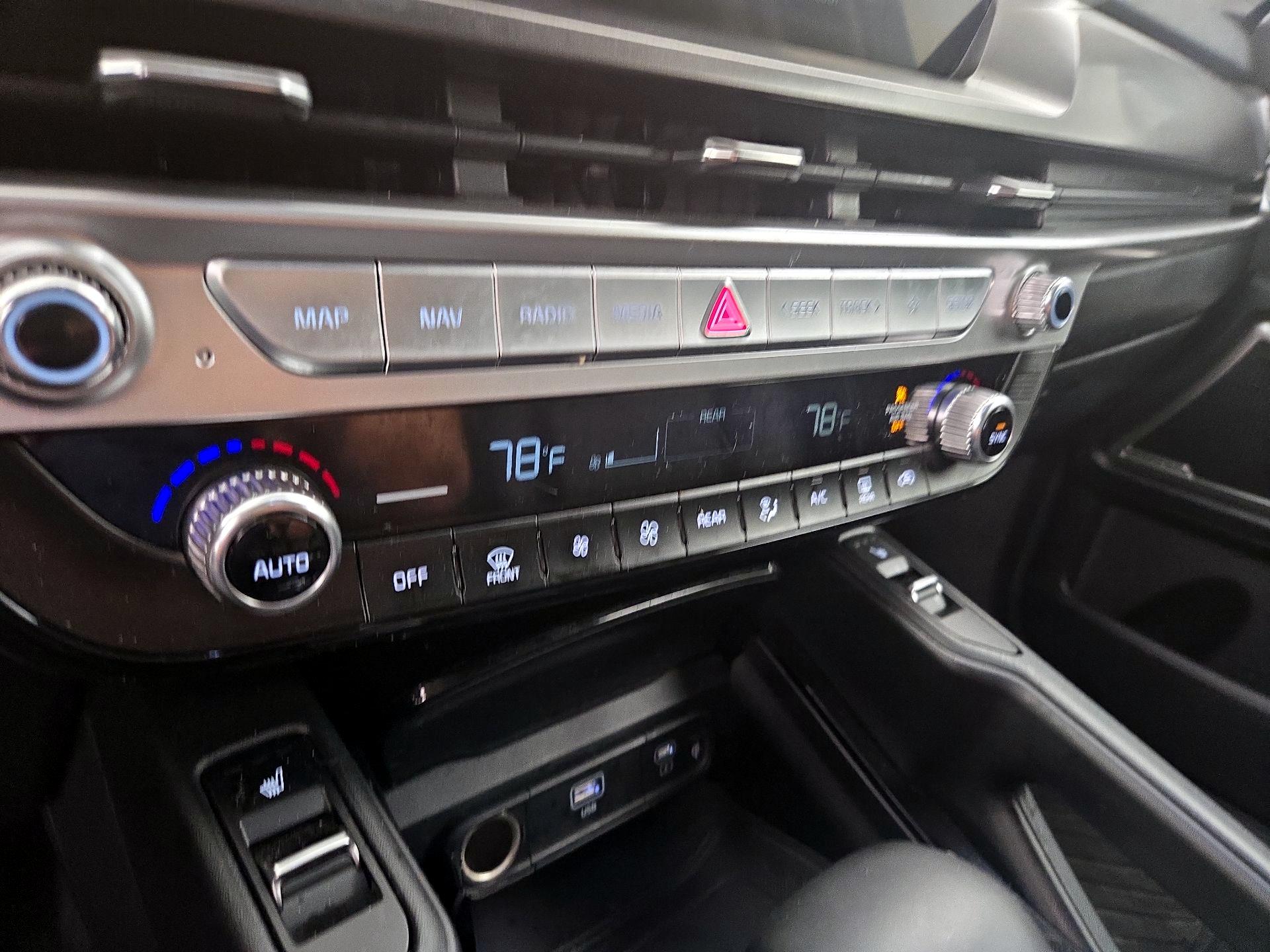 Thumbnail: 2023 Kia Telluride - 17