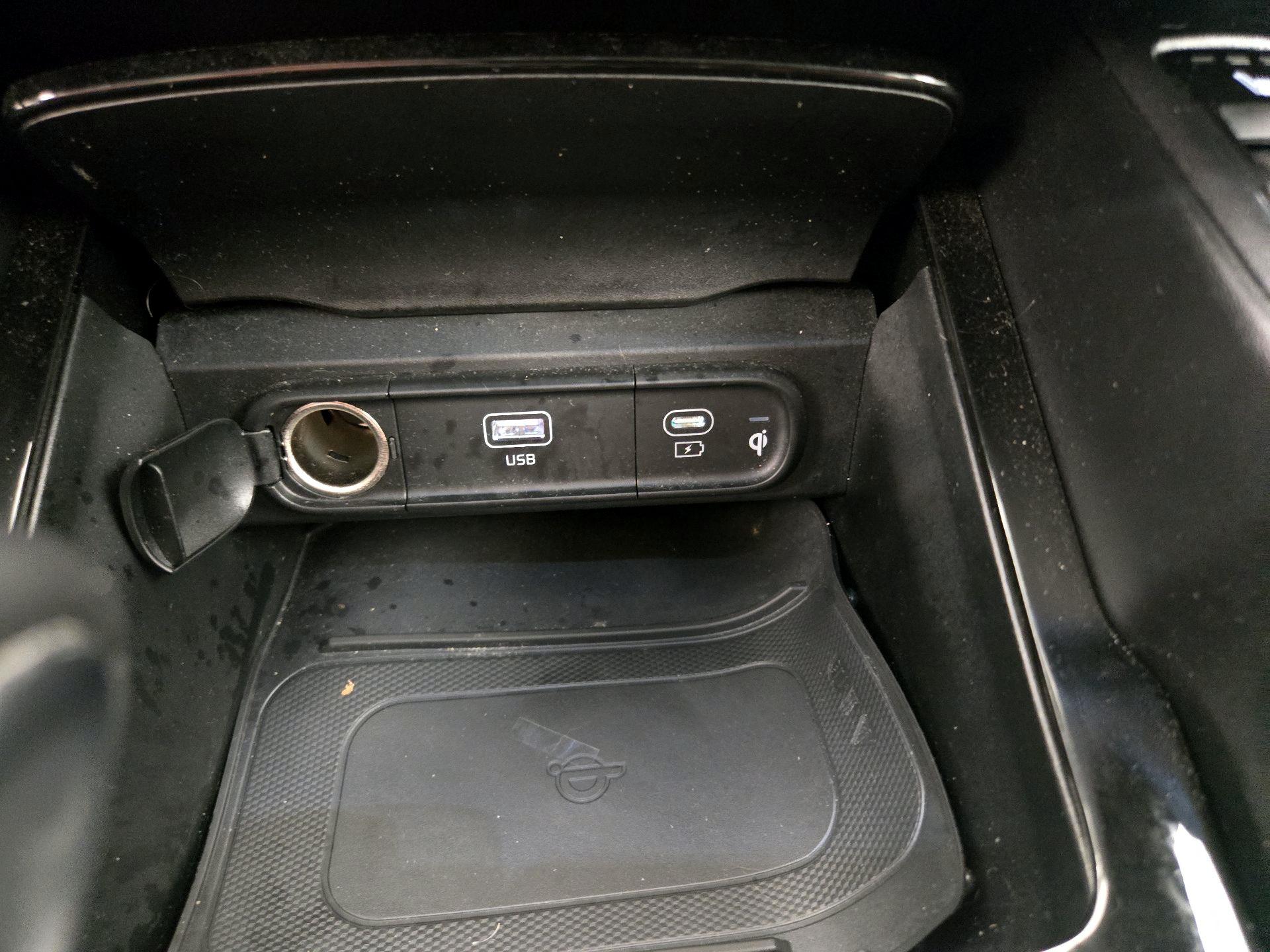 Thumbnail: 2023 Kia Telluride - 19