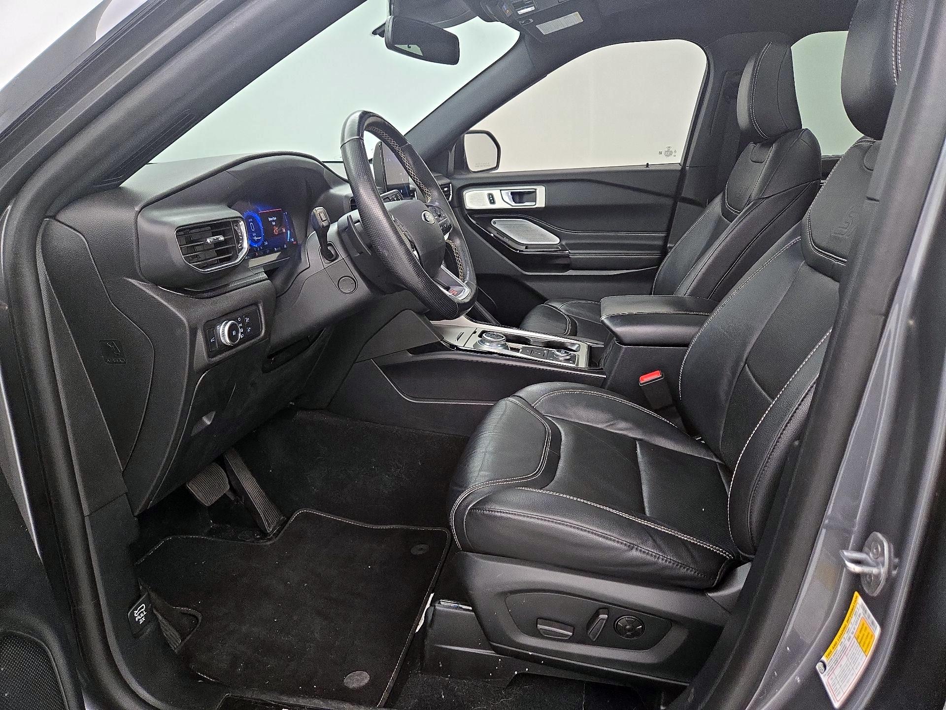 Thumbnail: 2021 Ford Explorer - 11