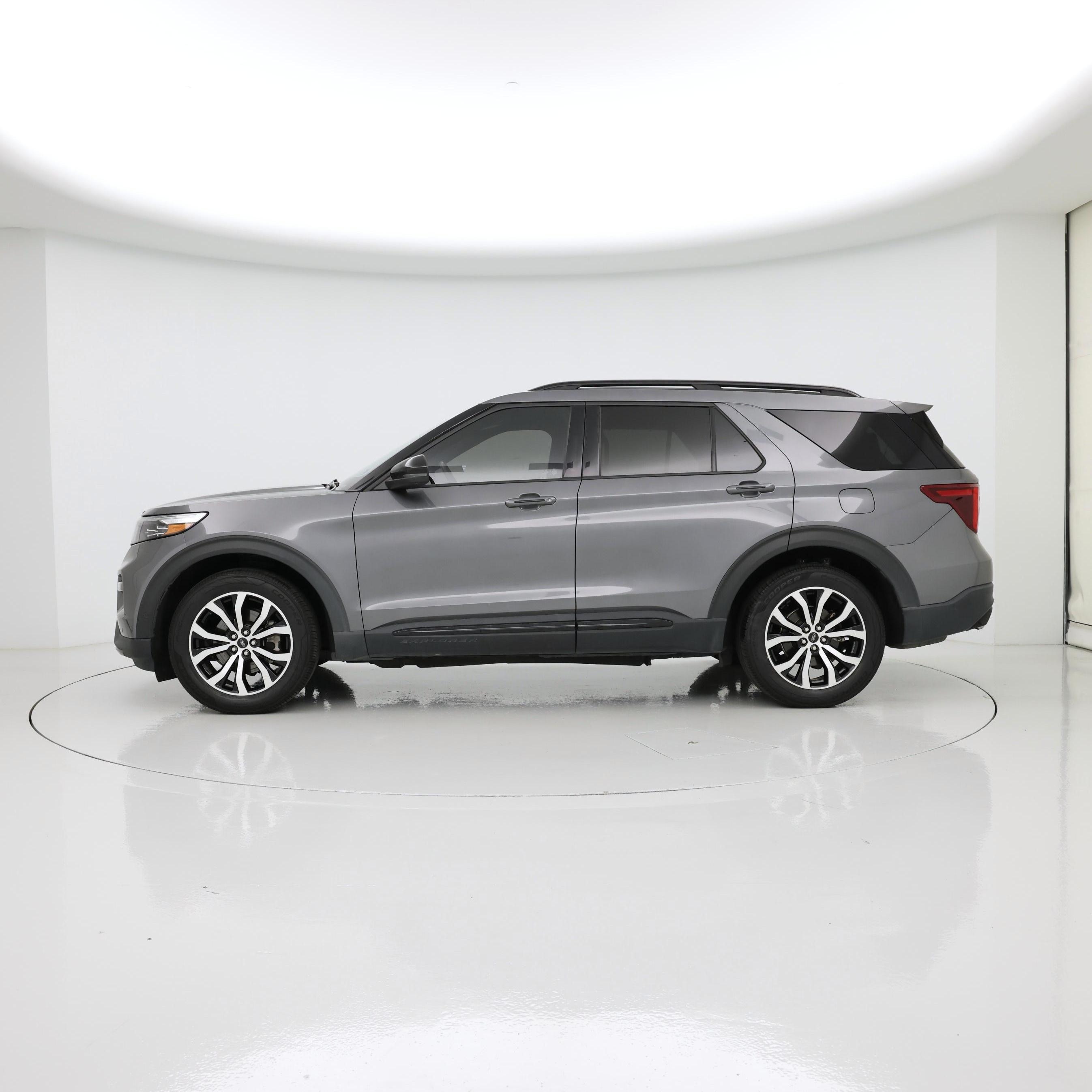 Thumbnail: 2021 Ford Explorer - 3