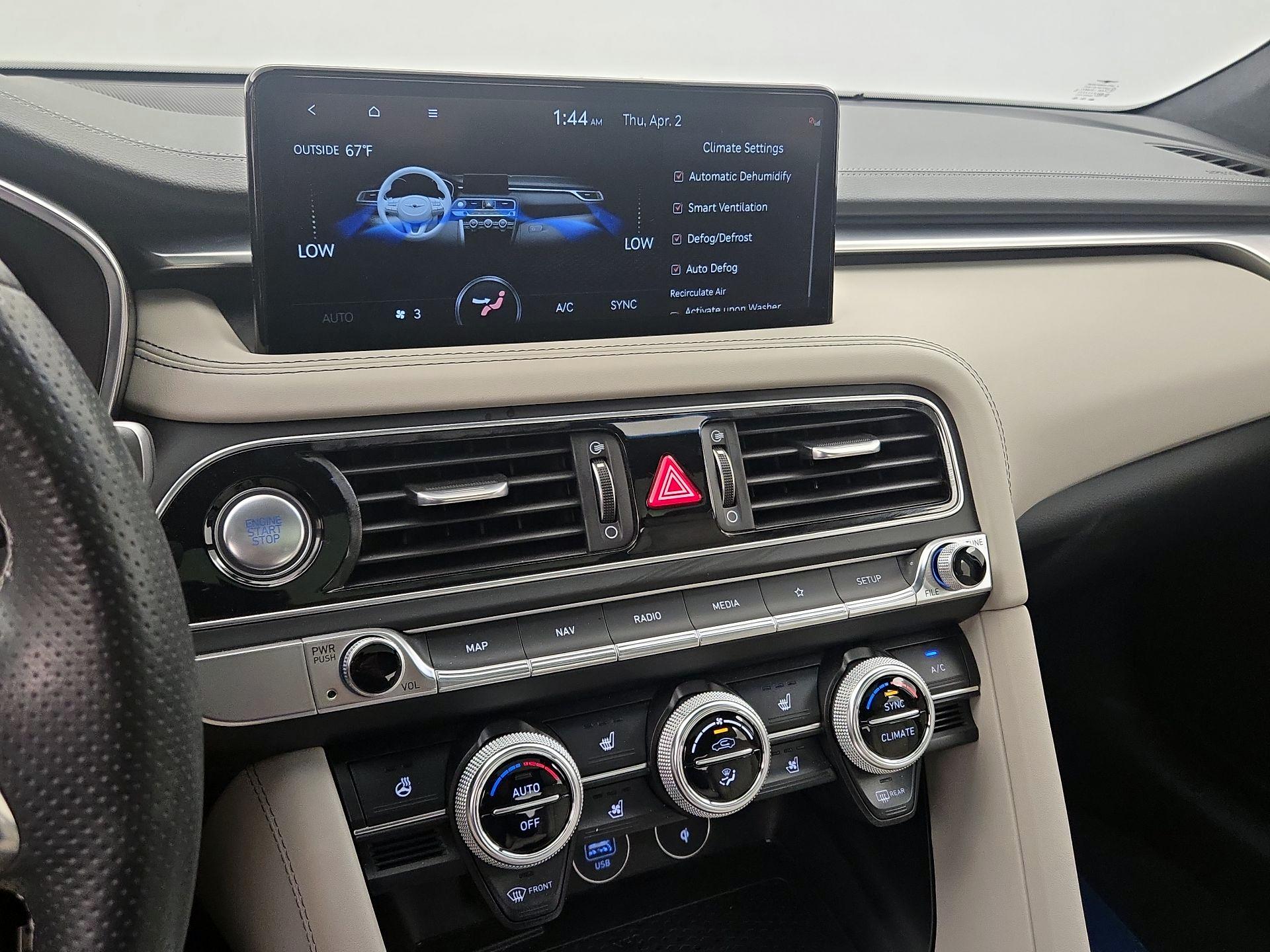 Thumbnail: 2022 Genesis G70 - 17