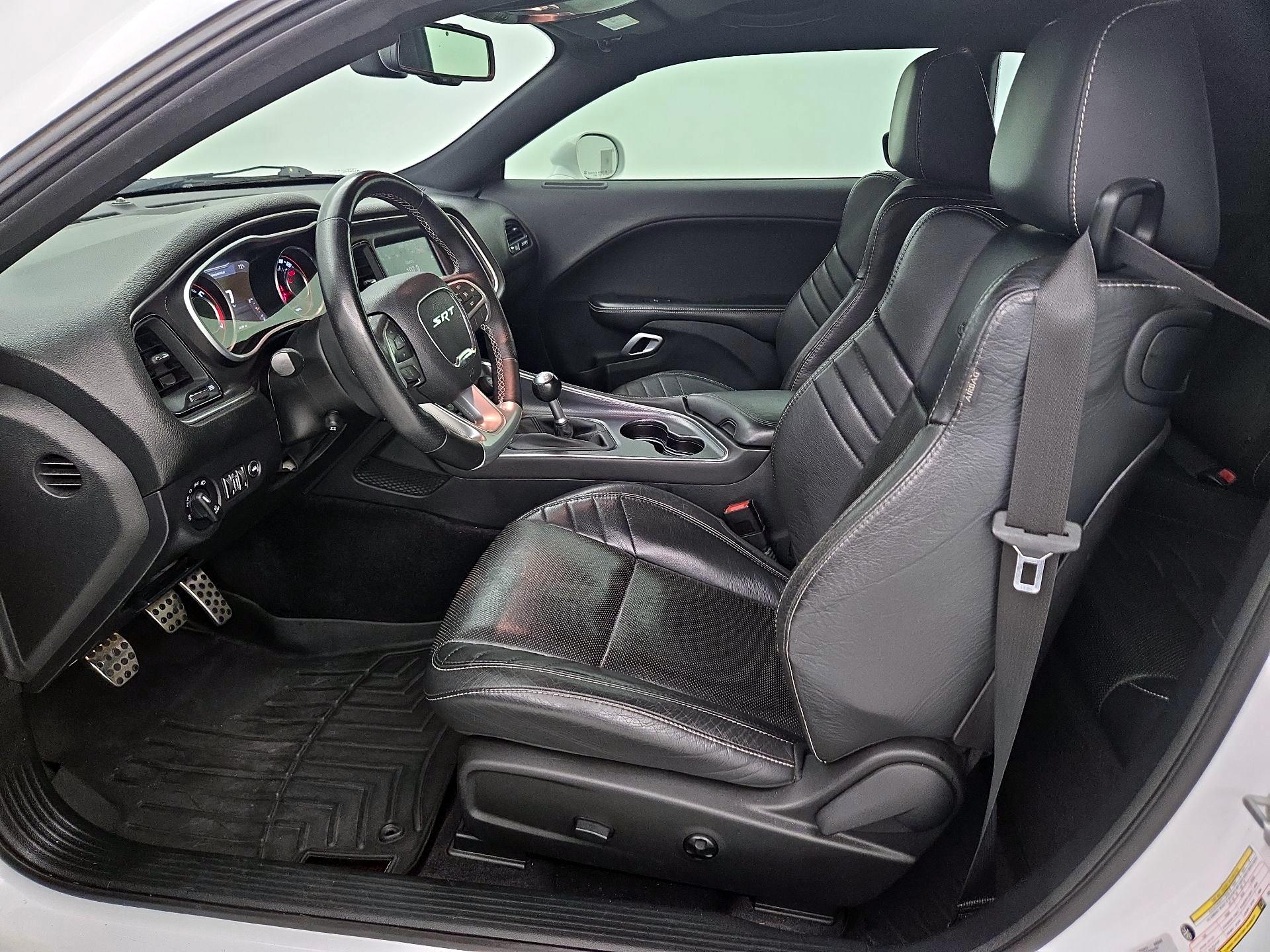 Thumbnail: 2016 Dodge Challenger - 11