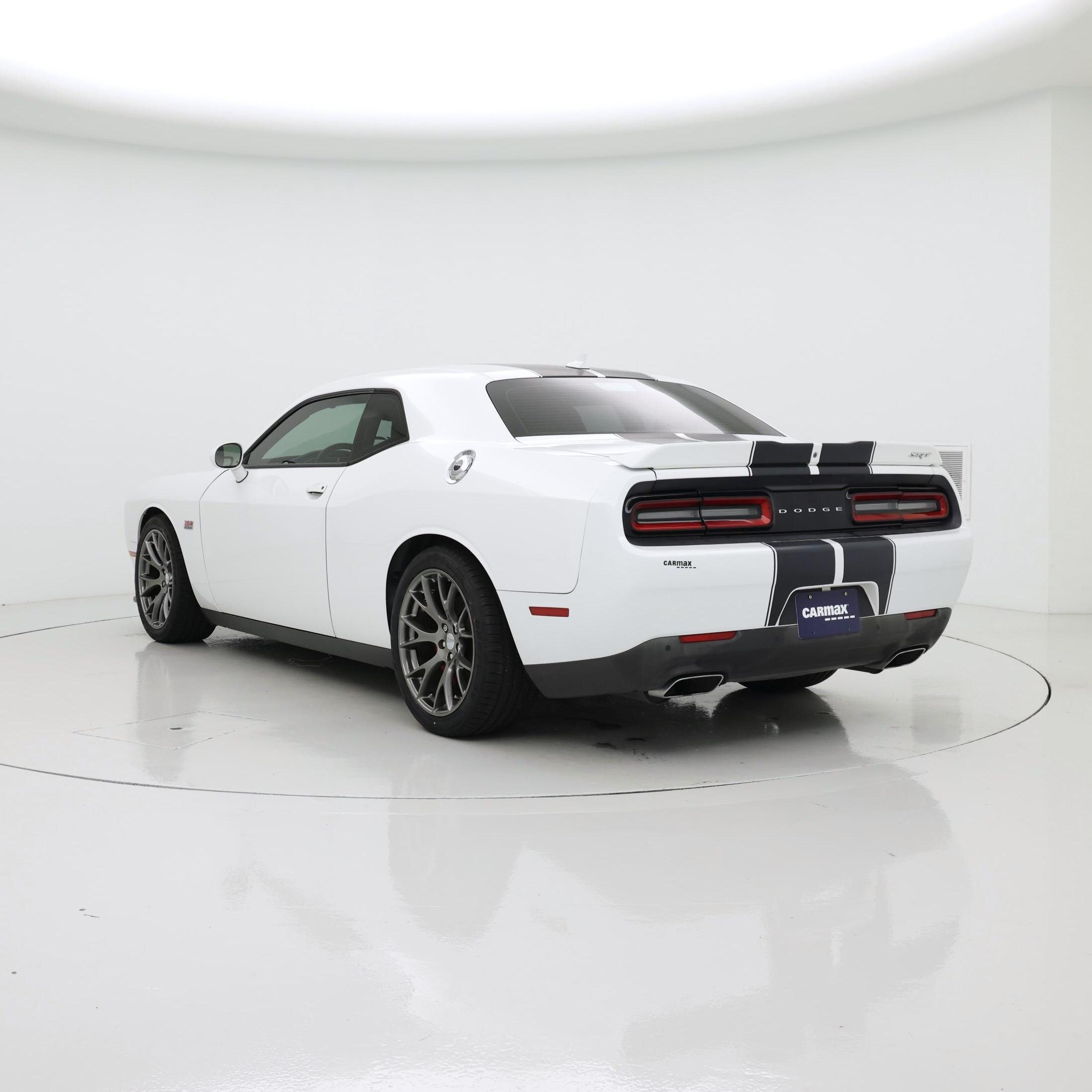 Thumbnail: 2016 Dodge Challenger - 2
