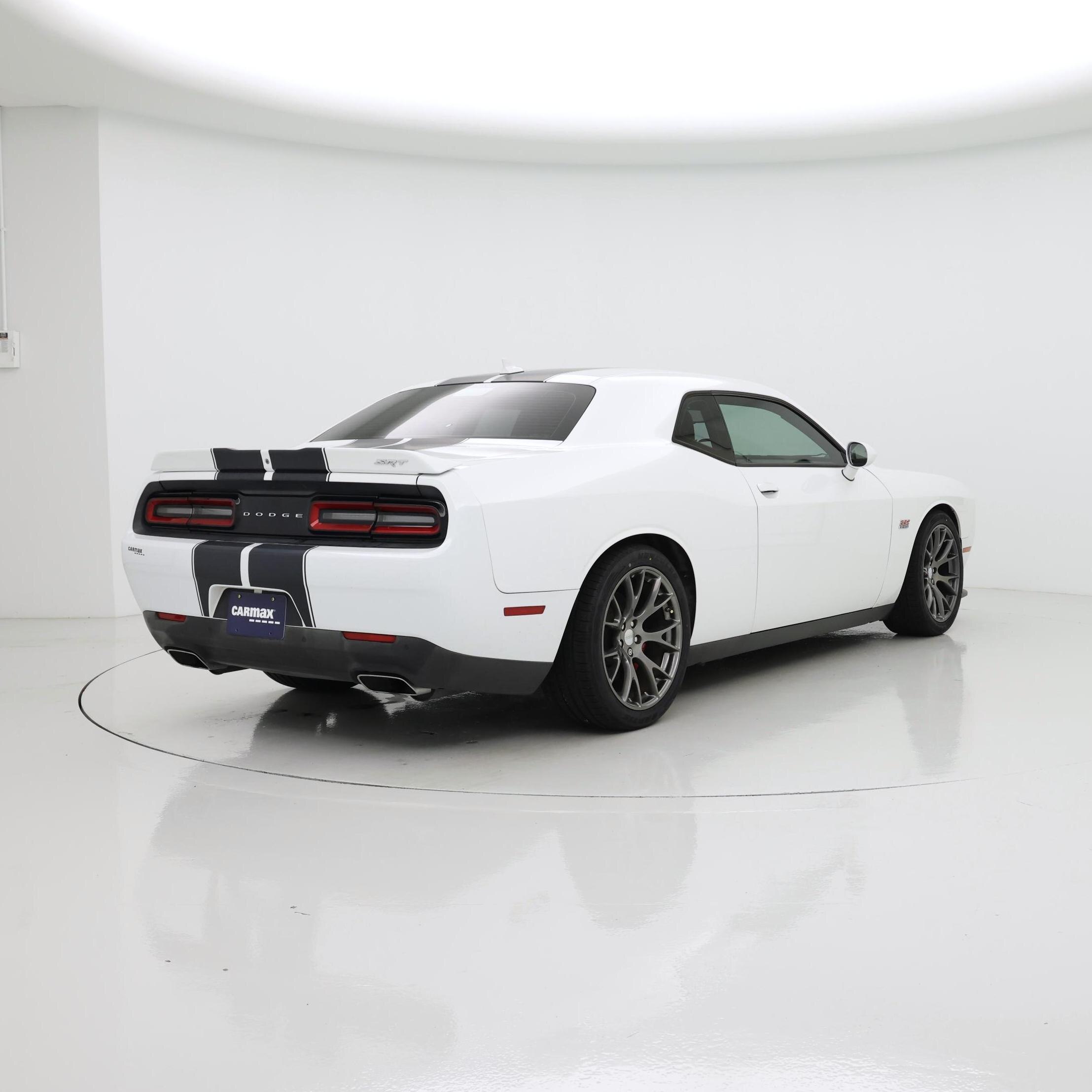 Thumbnail: 2016 Dodge Challenger - 8