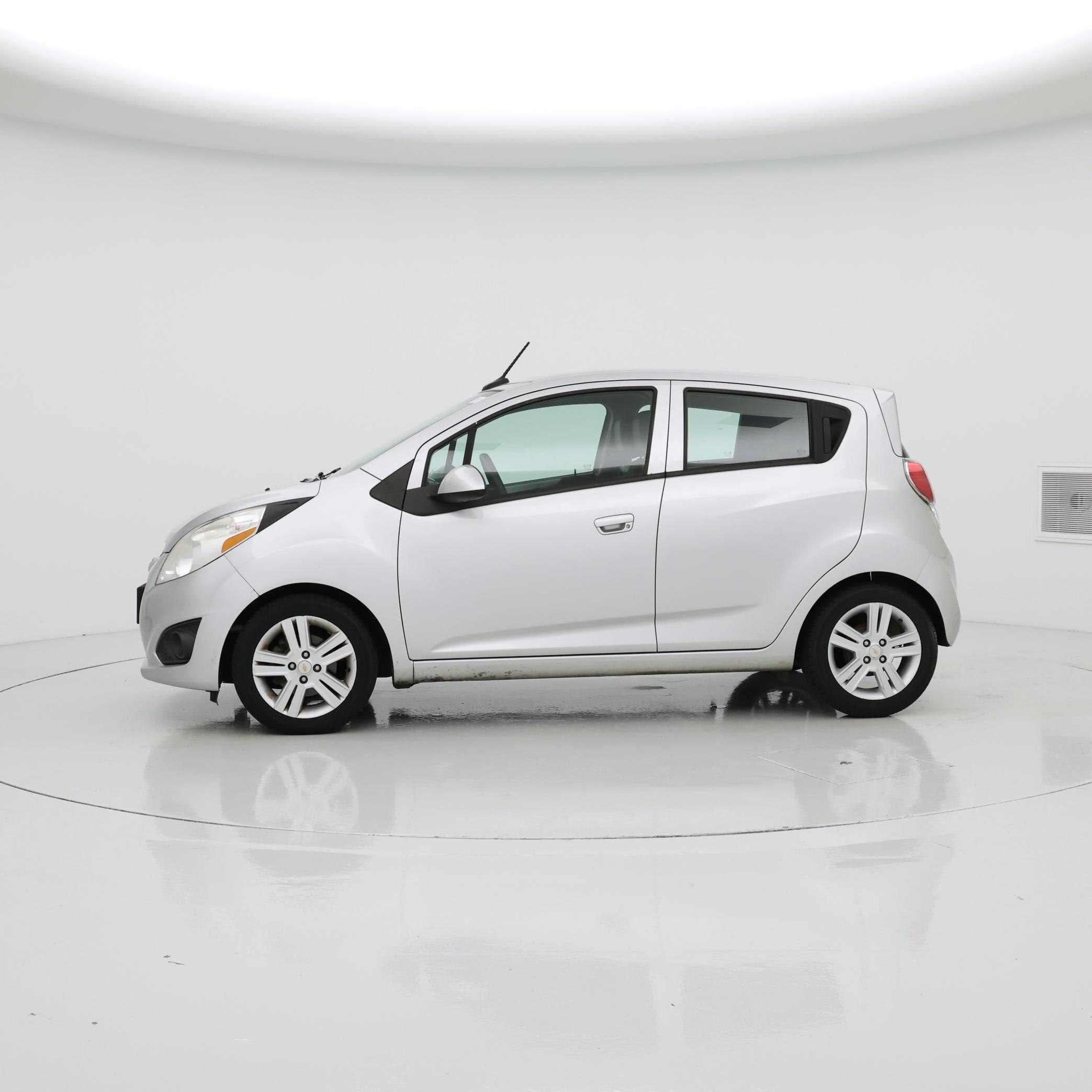 Thumbnail: 2014 Chevrolet Spark - 3