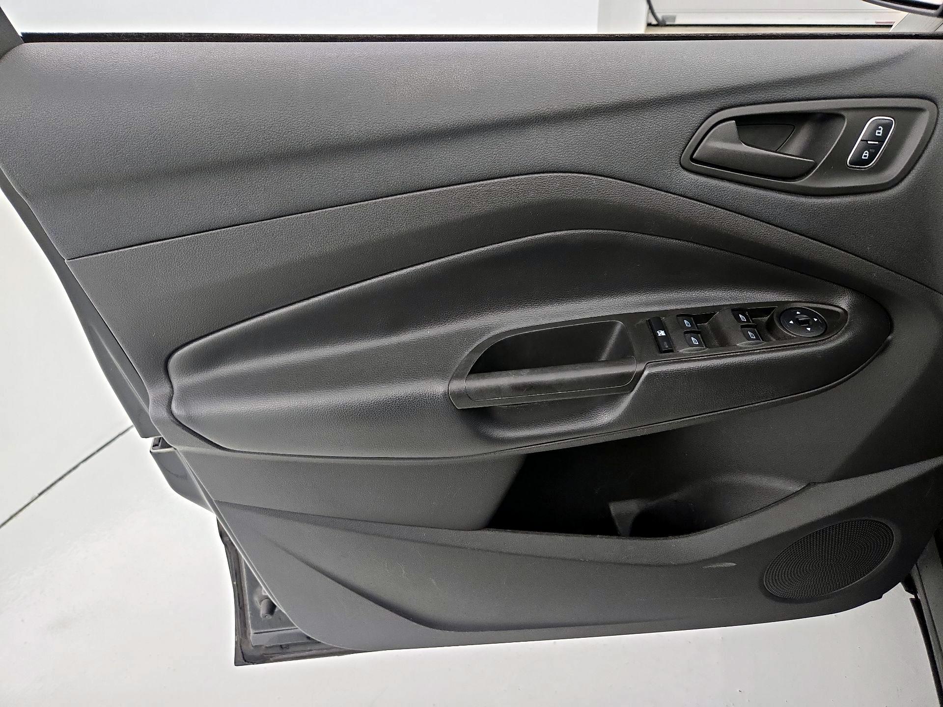 Thumbnail: 2017 Ford Escape - 12