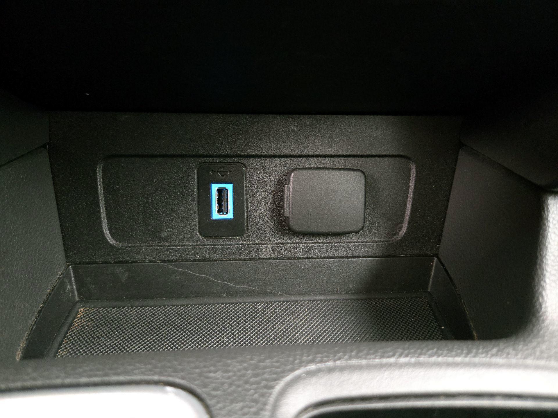 Thumbnail: 2017 Ford Escape - 18