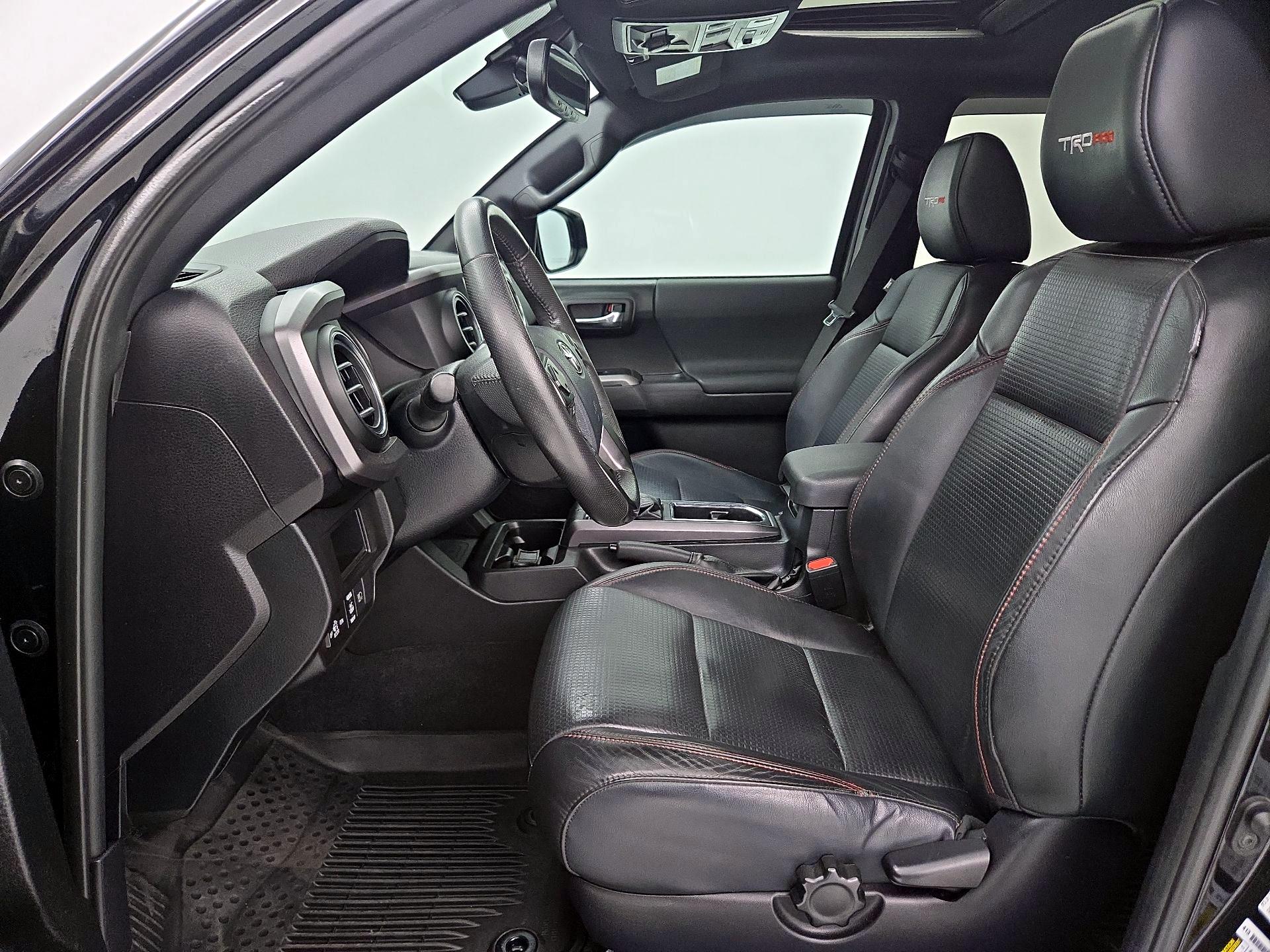 Thumbnail: 2019 Toyota Tacoma - 11