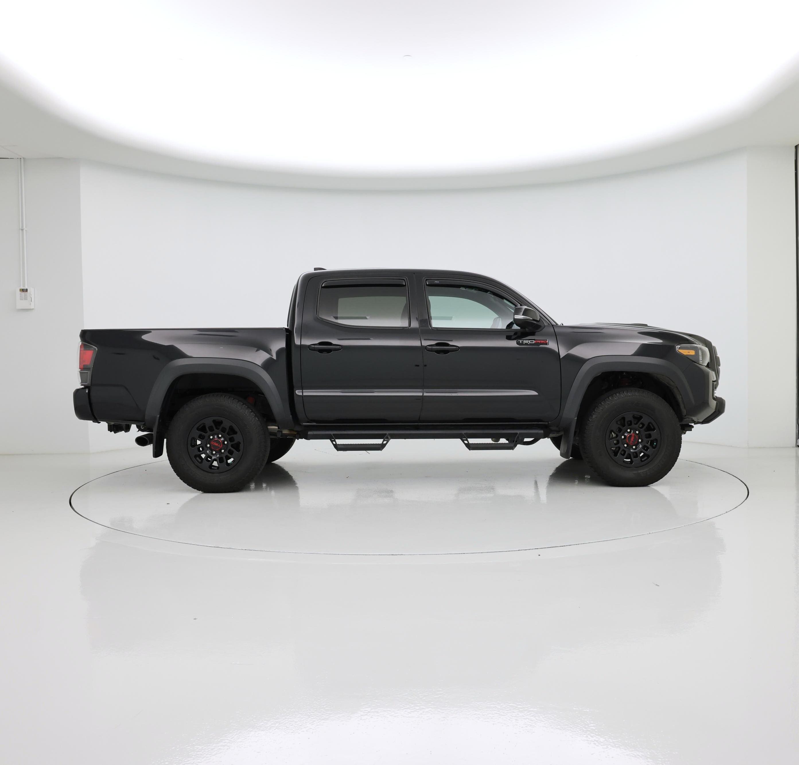 Thumbnail: 2019 Toyota Tacoma - 7