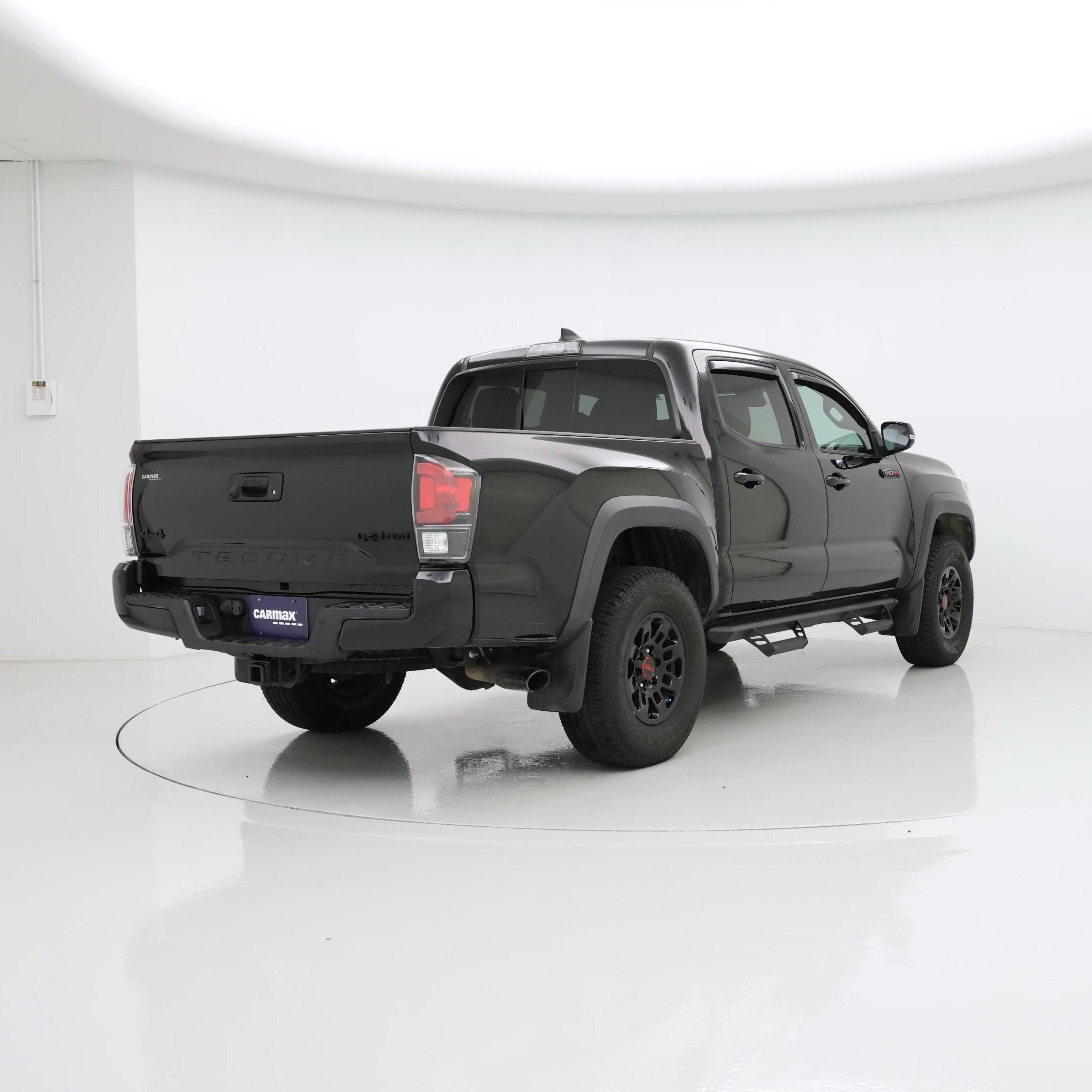 Thumbnail: 2019 Toyota Tacoma - 8