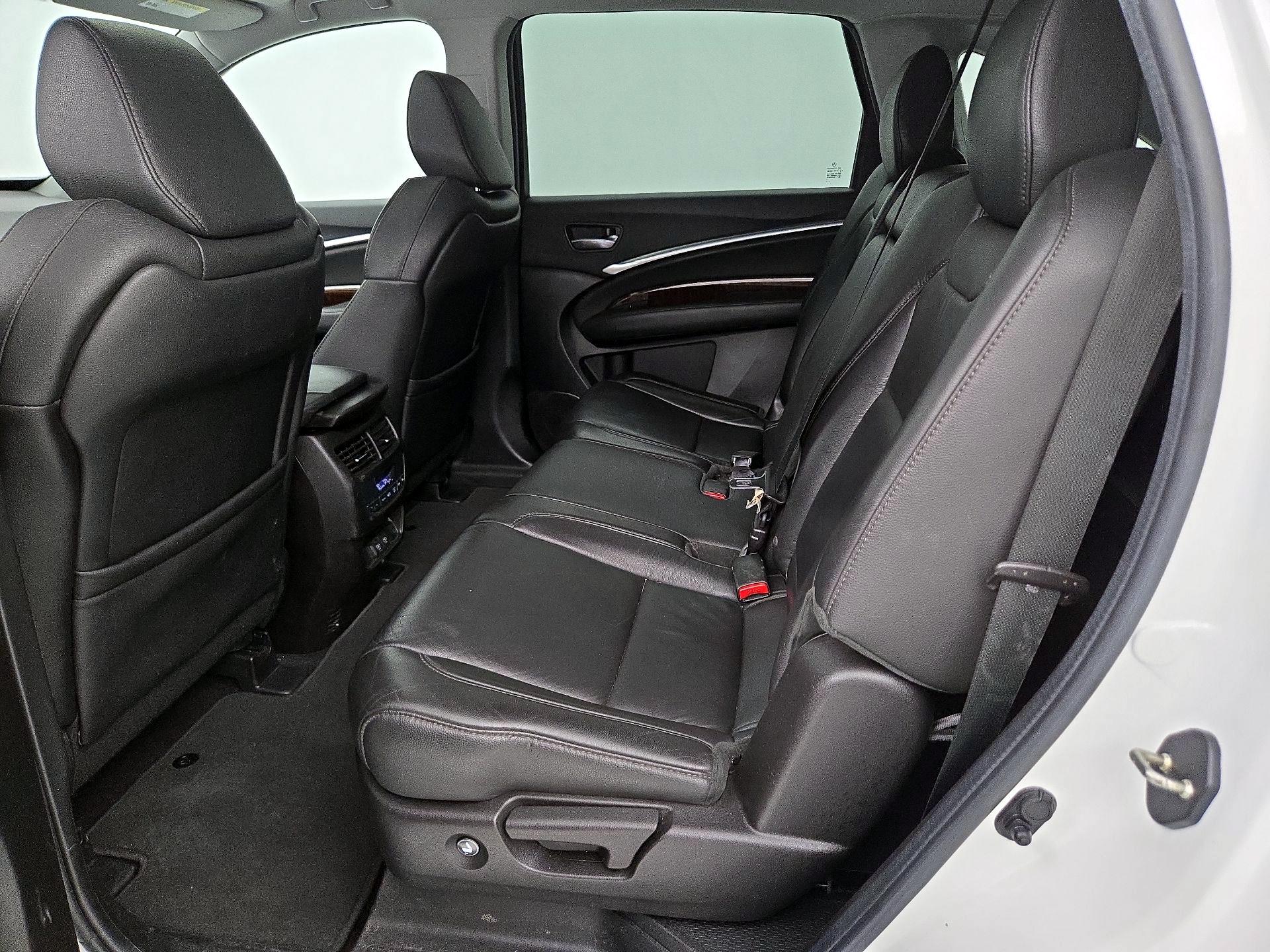 Thumbnail: 2019 Acura MDX - 19