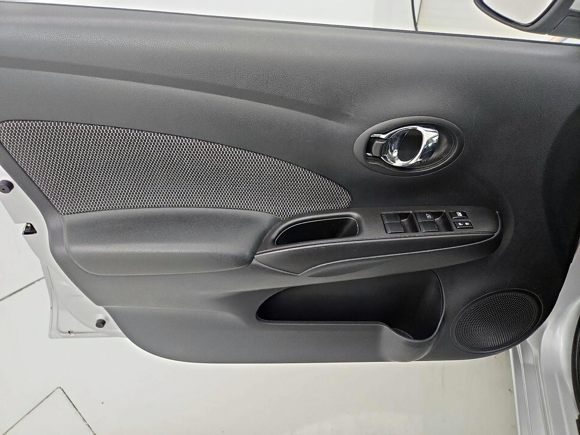 Thumbnail: 2016 Nissan Versa - 12