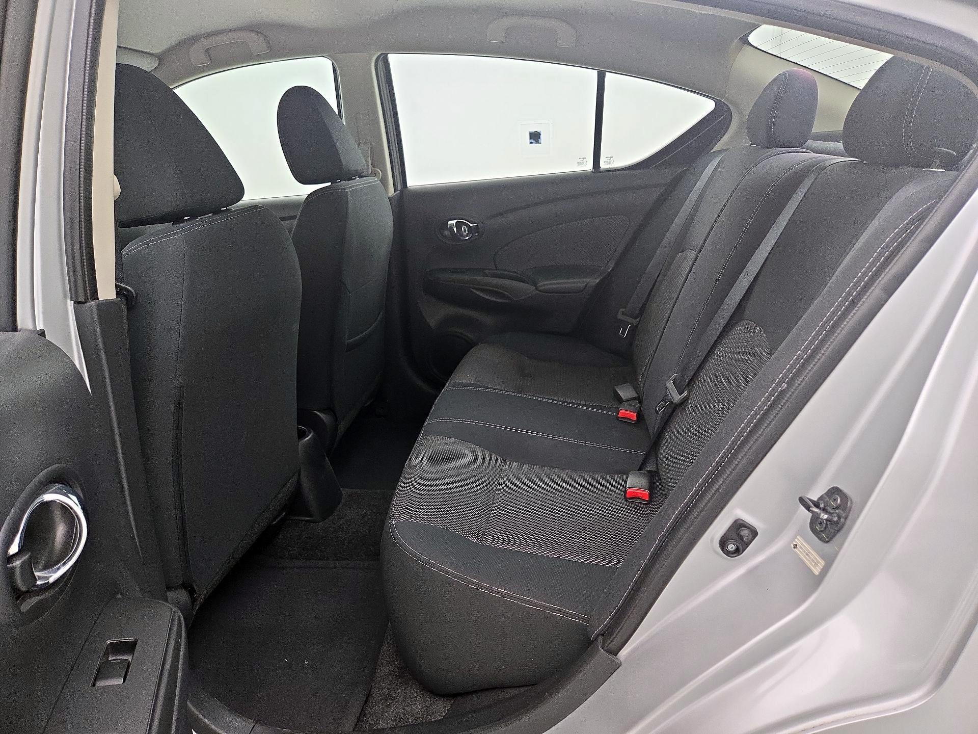 Thumbnail: 2016 Nissan Versa - 18