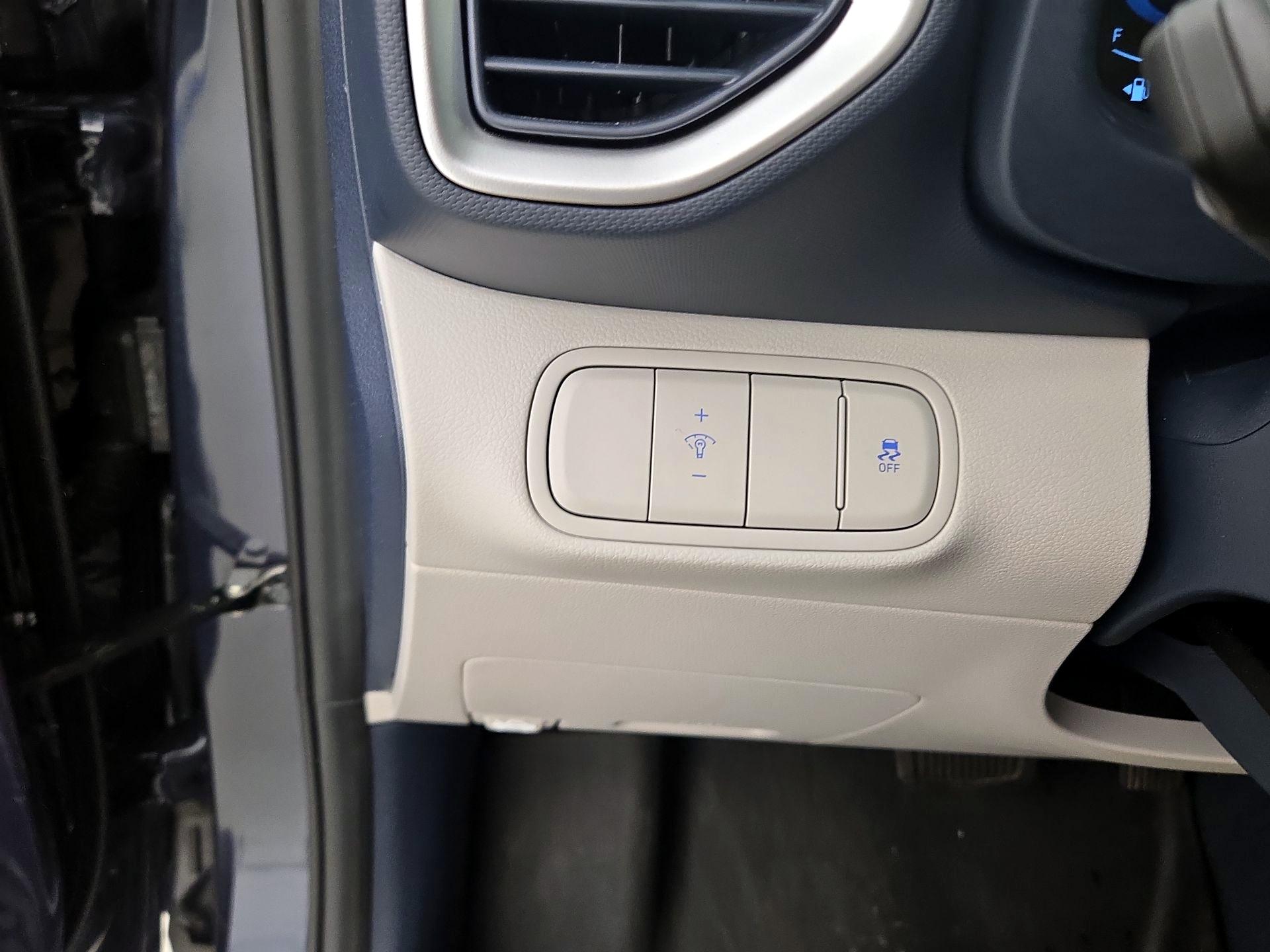 Thumbnail: 2024 Hyundai Venue - 13