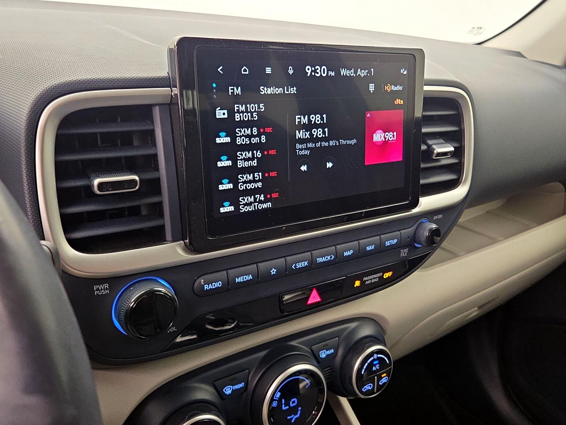 Thumbnail: 2024 Hyundai Venue - 16