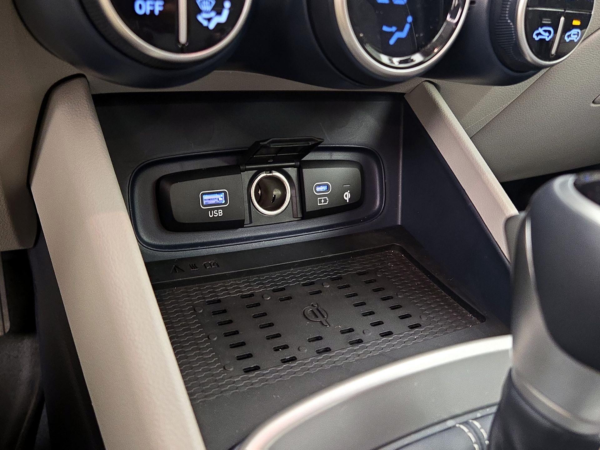 Thumbnail: 2024 Hyundai Venue - 19