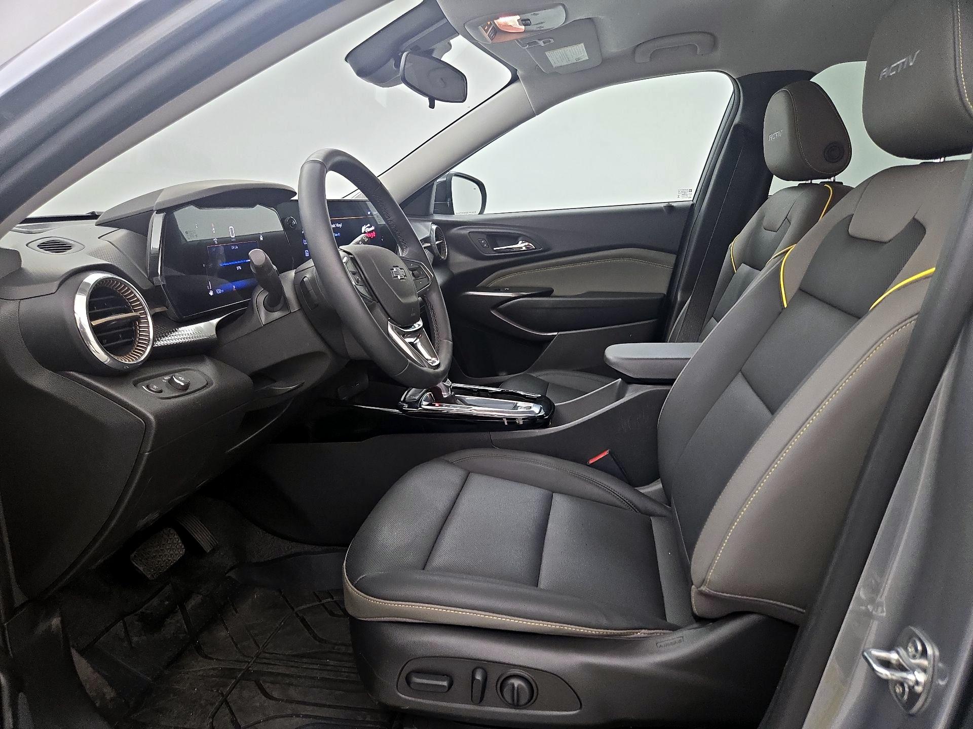 Thumbnail: 2025 Chevrolet Trax - 11