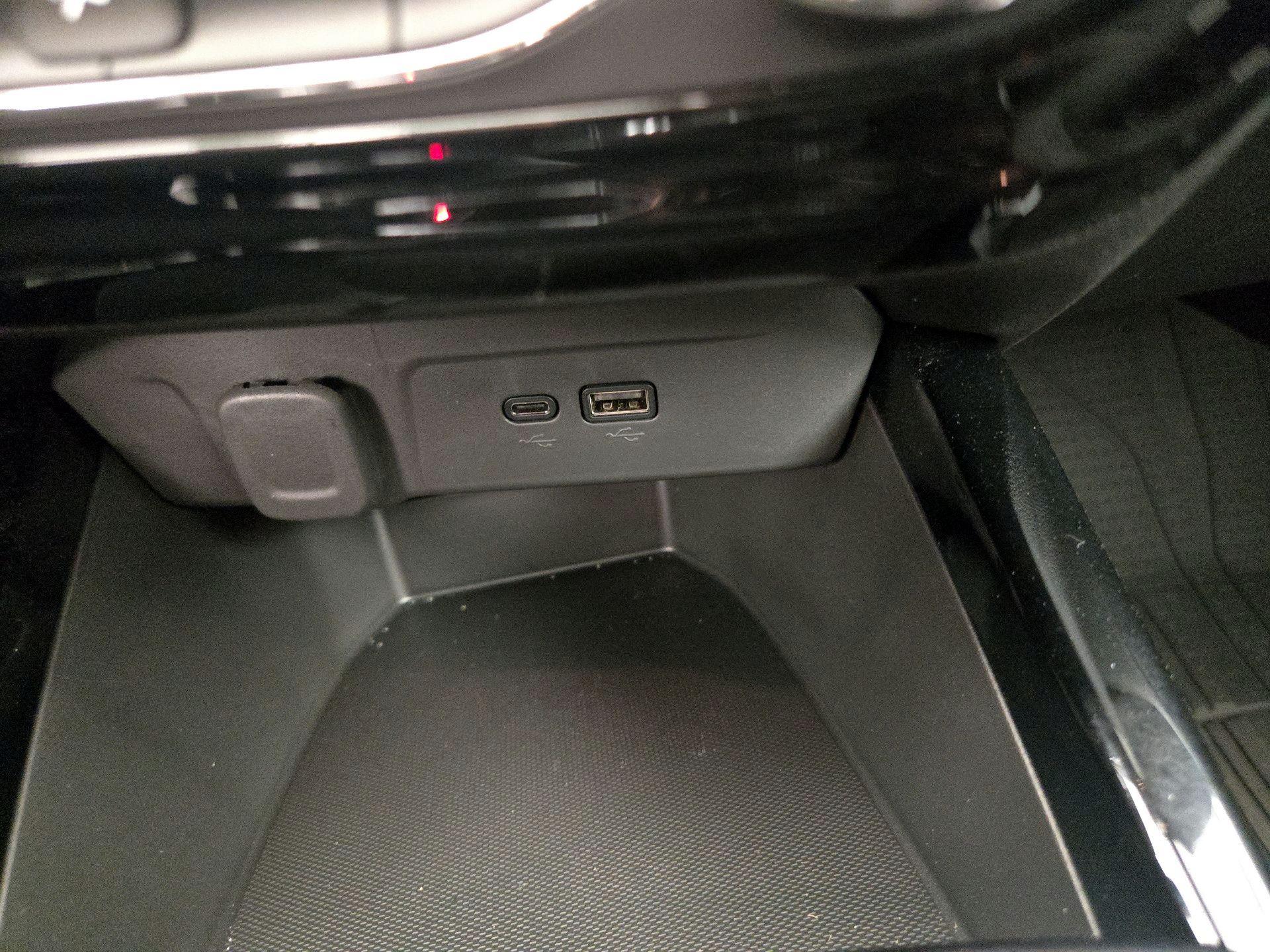 Thumbnail: 2025 Chevrolet Trax - 18